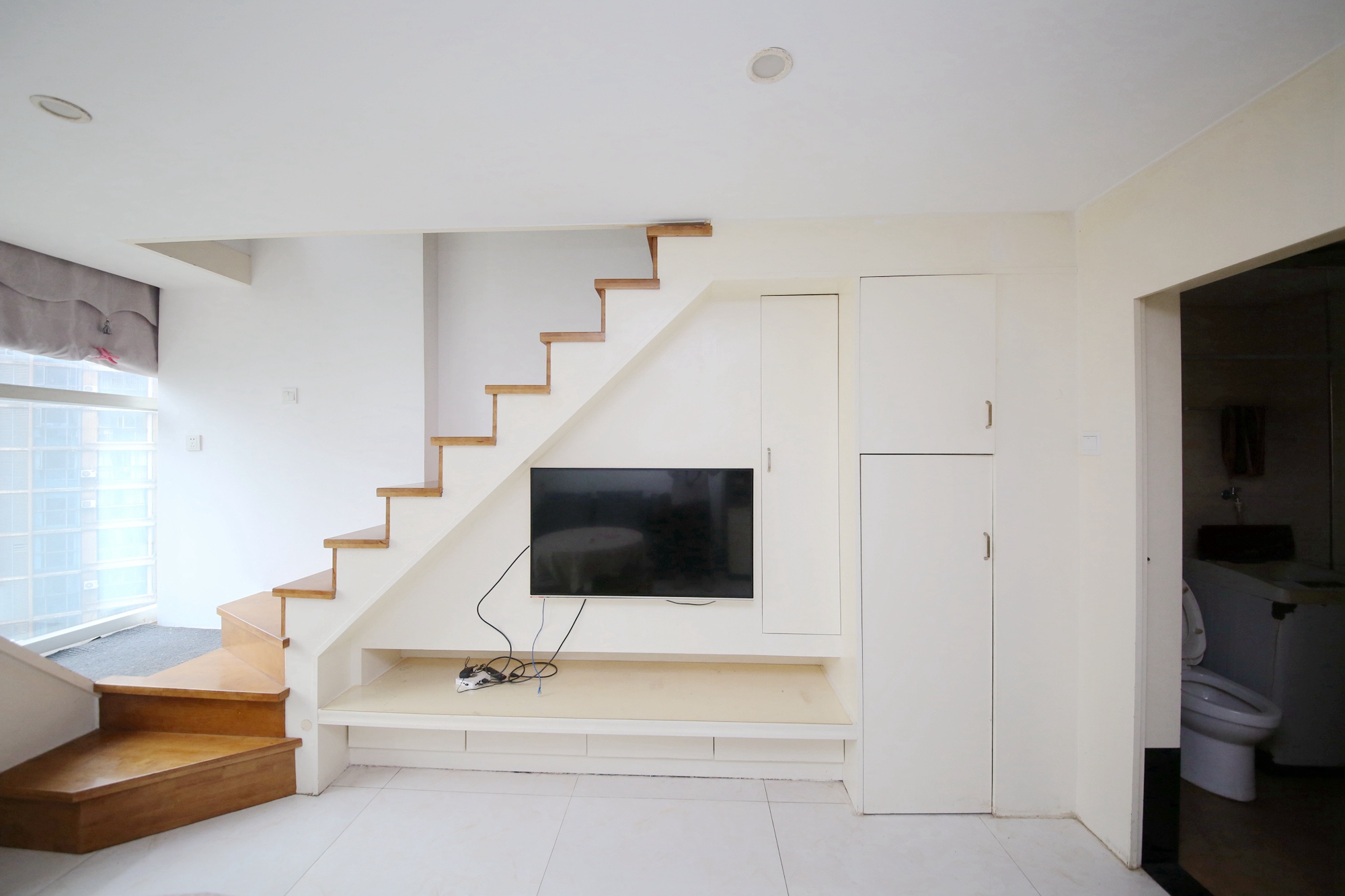 融圣国际  2室1厅1卫    40.0万客厅