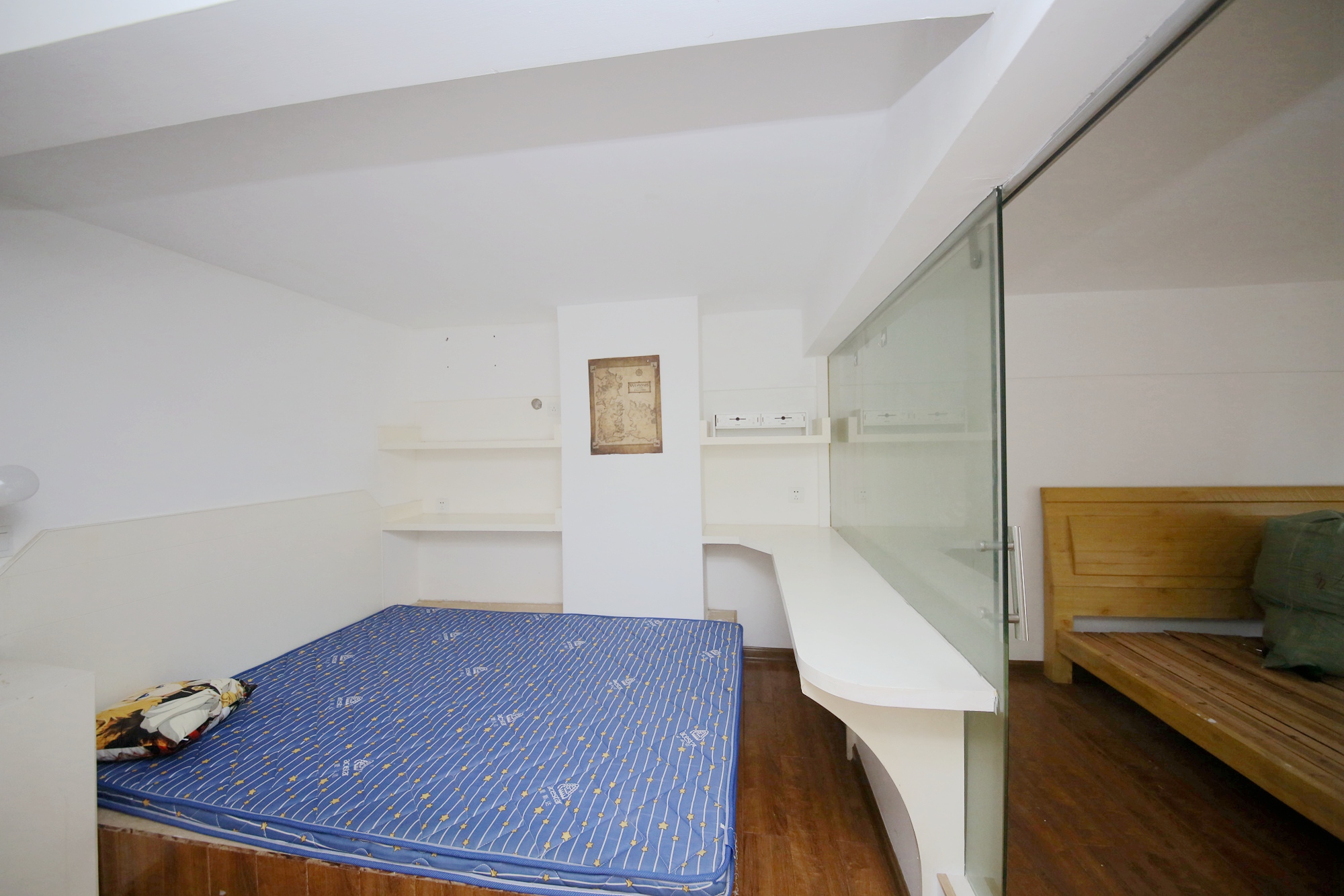 融圣国际  2室1厅1卫    40.0万卧室