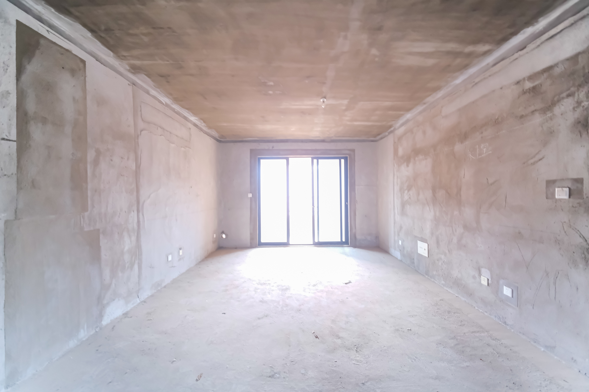 三一街区  5室2厅3卫    112.0万 三一街区  5室2厅3卫    112.0万客厅