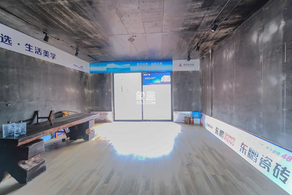 永宏万家里  6室2厅3卫    190.0万