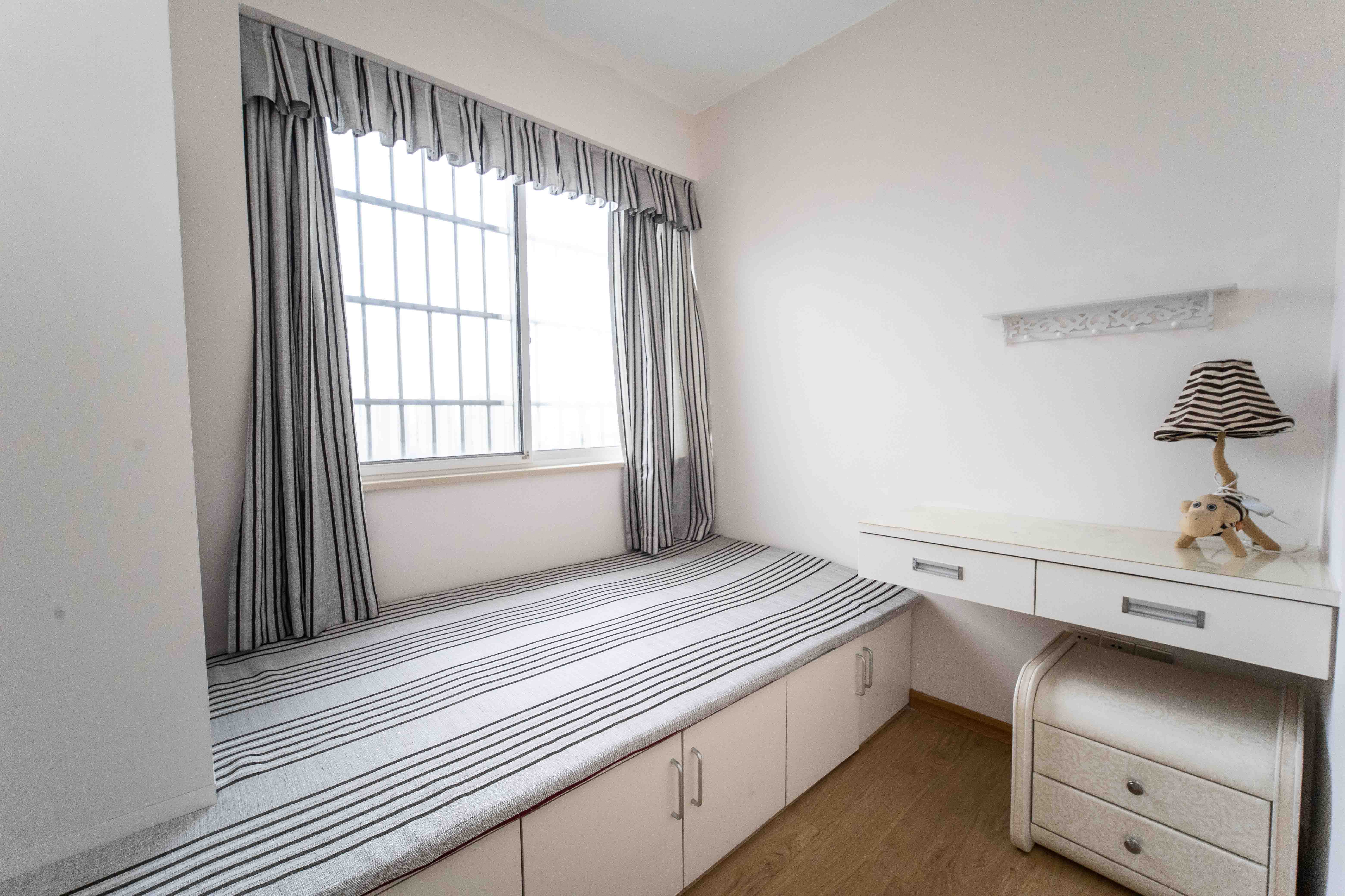 芙蓉上河图 3室2厅1卫 79.8万 芙蓉上河图 3室2厅1卫 79.8万卧室