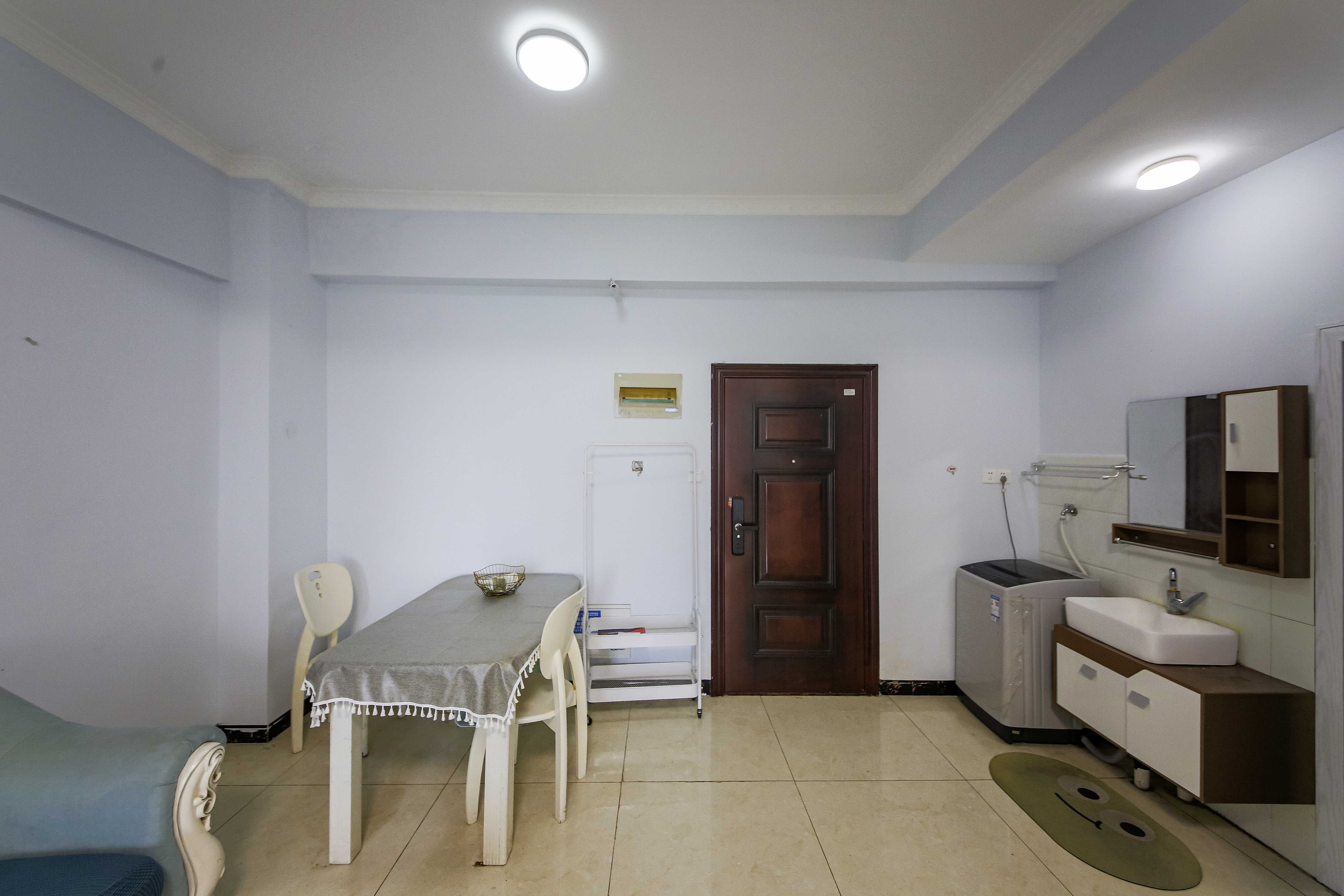 才子嘉都 2室1厅1卫 45.6万 才子嘉都 2室1厅1卫 45.6万客厅