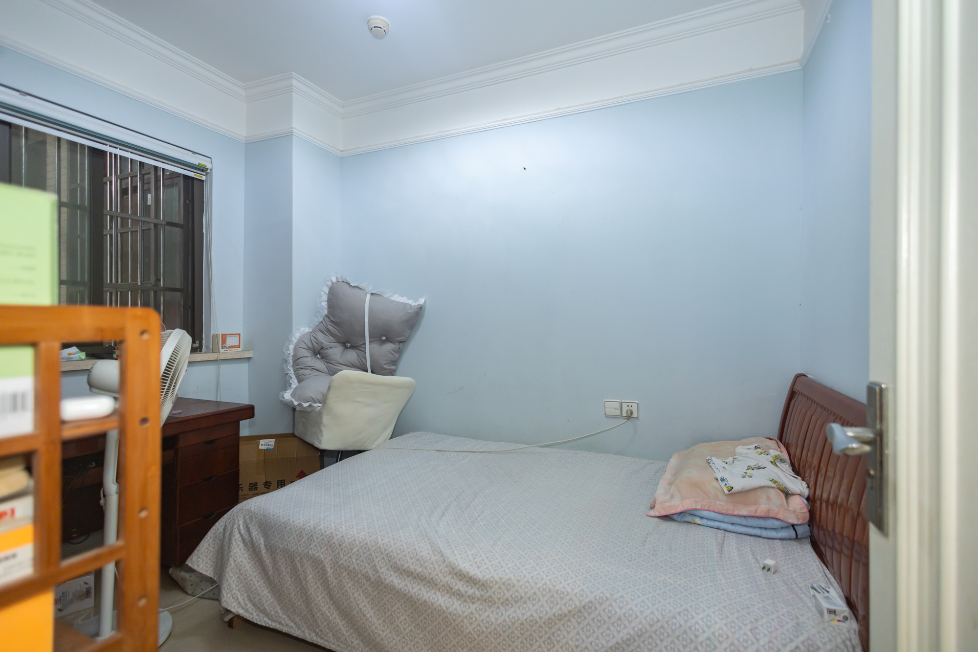 新长海广场 2室2厅1卫 36.8万 新长海广场 2室2厅1卫 36.8万卧室