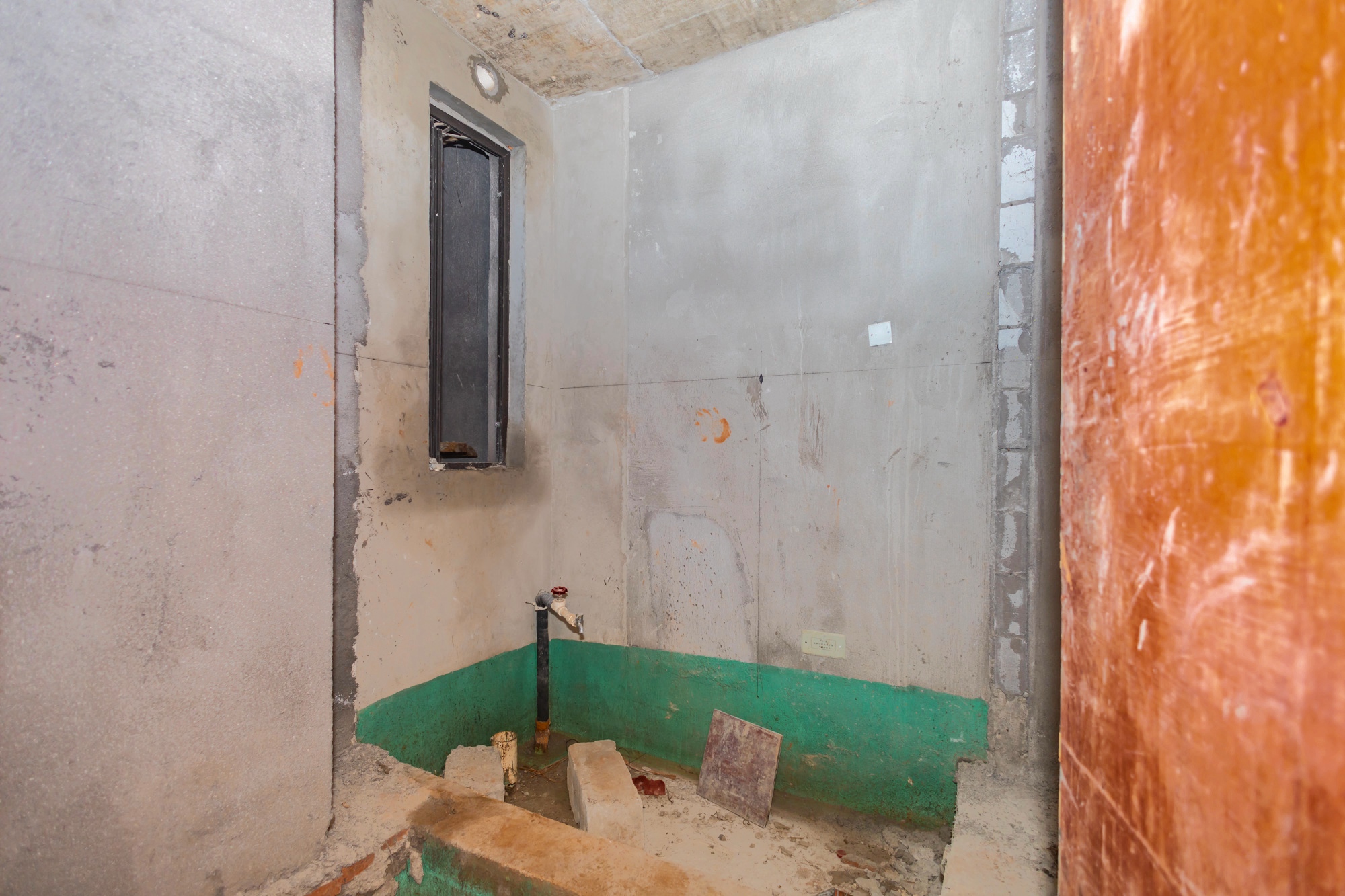 东原麓印长江C区  6室3厅3卫    475.0万 东原麓印长江C区  6室3厅3卫    475.0万卫生间