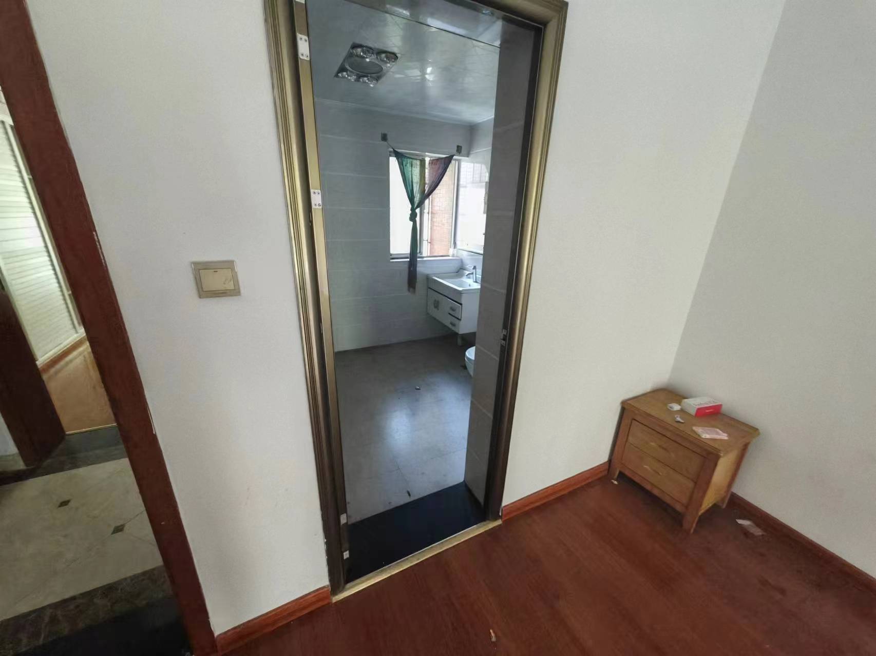 安泰小区 3室2厅2卫 55.00万 安泰小区 3室2厅2卫 55.00万室内图