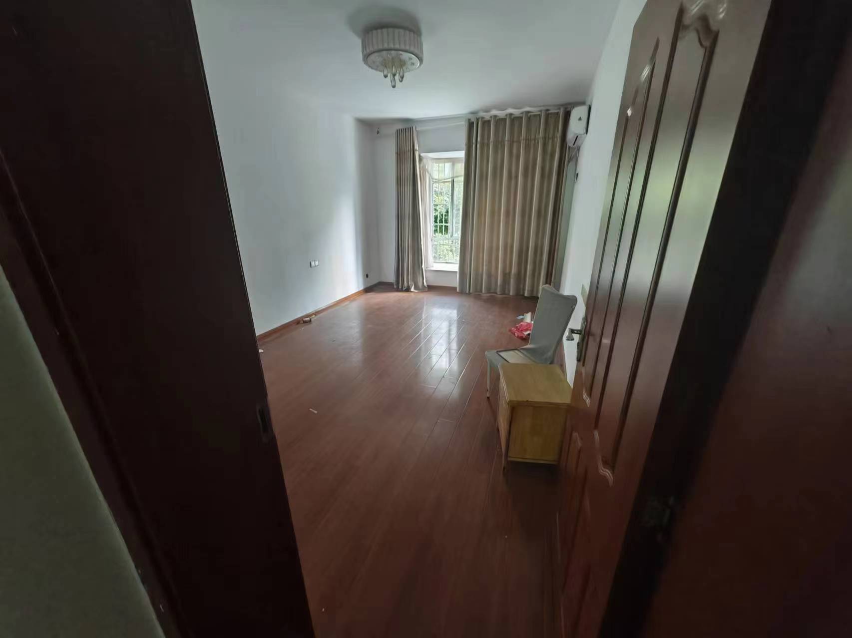 安泰小区 3室2厅2卫 55.00万 安泰小区 3室2厅2卫 55.00万室内图