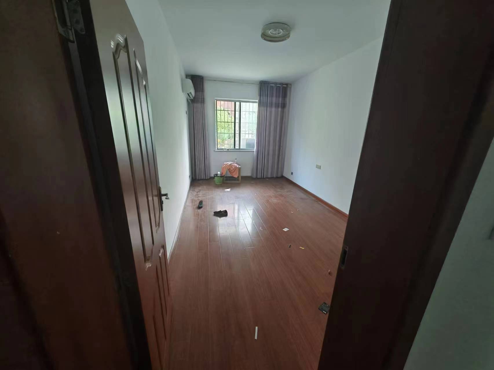 安泰小区 3室2厅2卫 55.00万 安泰小区 3室2厅2卫 55.00万室内图