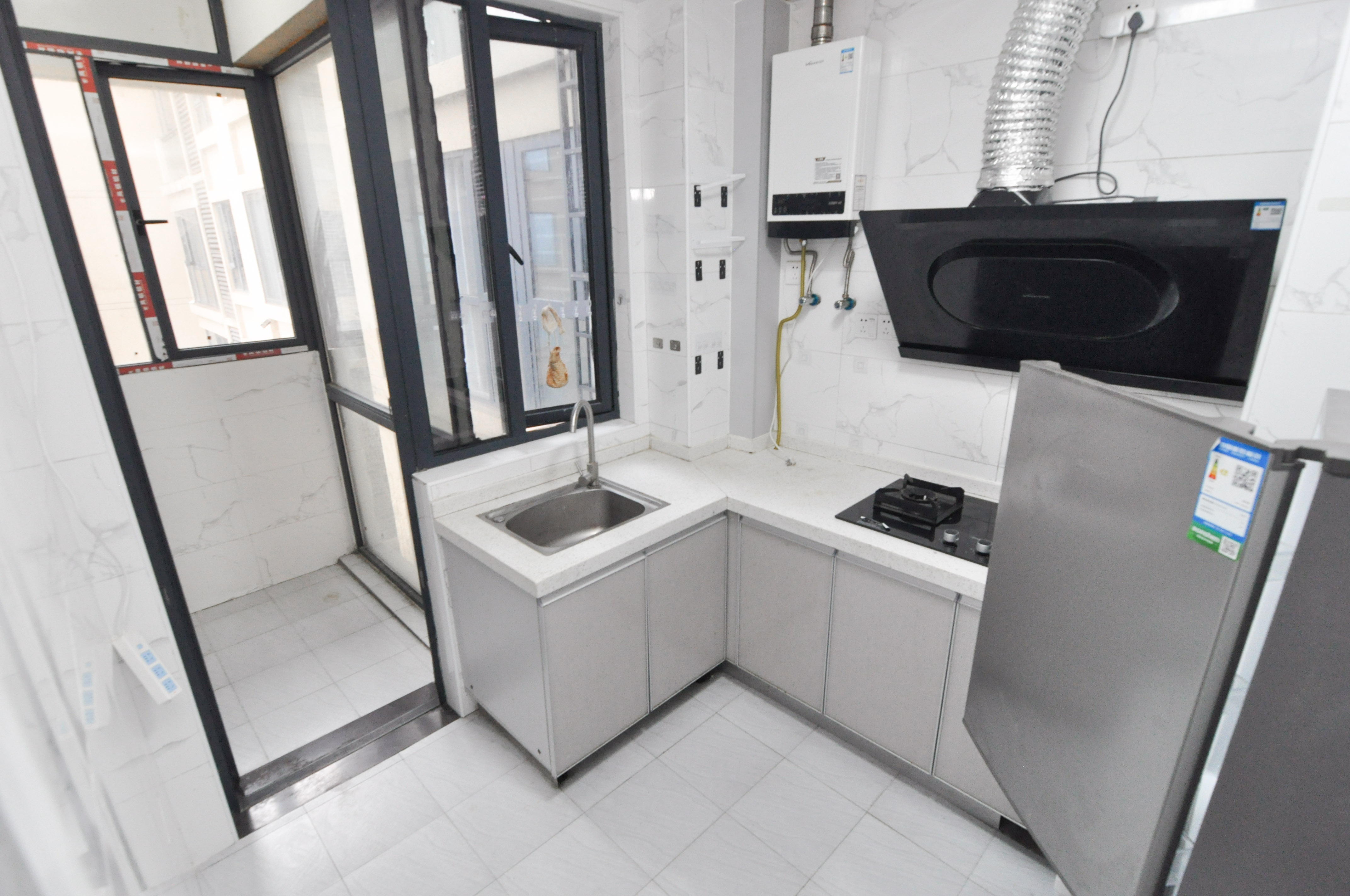 中建梅溪湖中心  4室2厅2卫    160.0万厨房