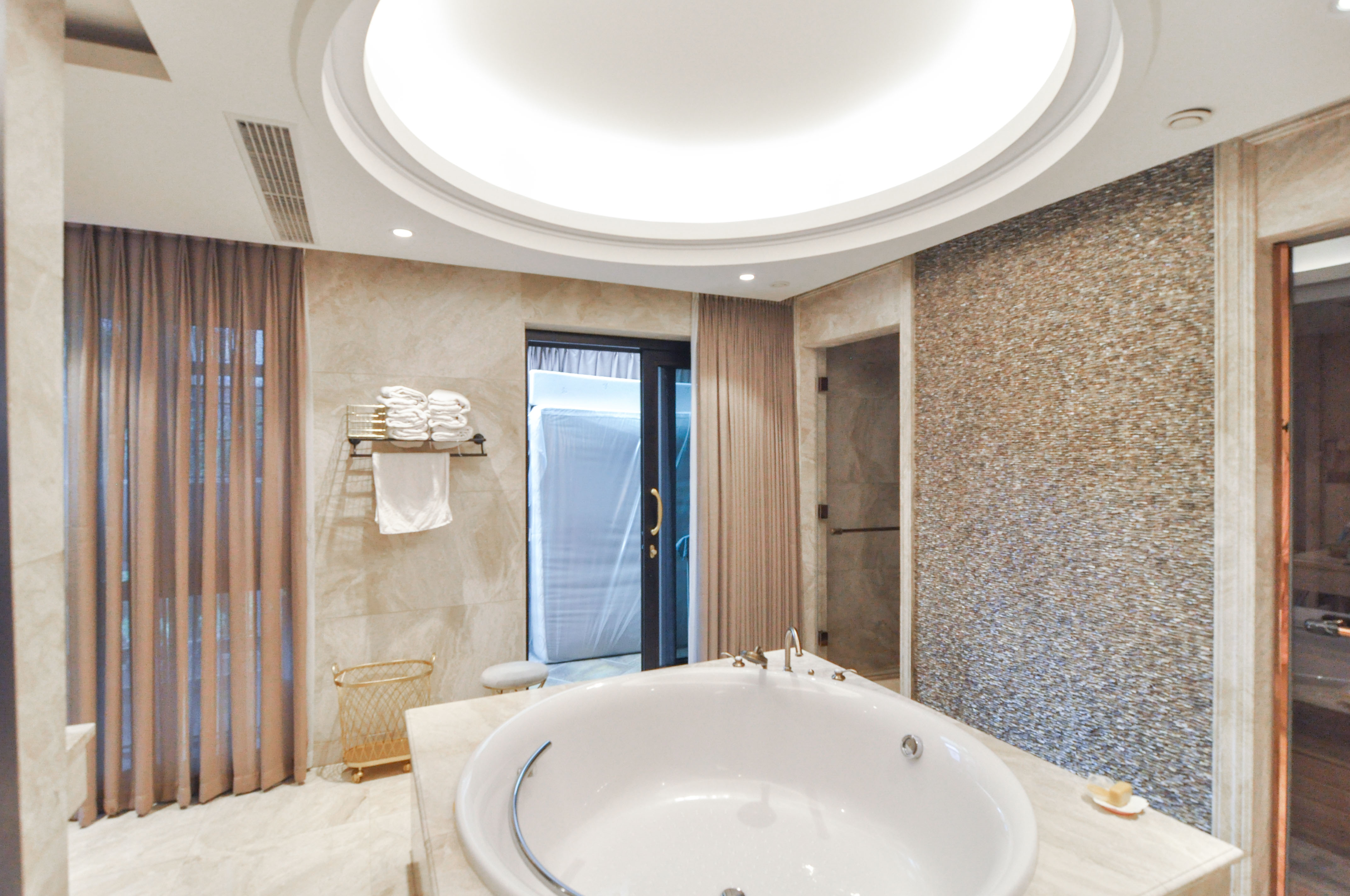 达美溪湖湾  5室3厅6卫    1480.0万 达美溪湖湾  5室3厅6卫    1480.0万卫生间