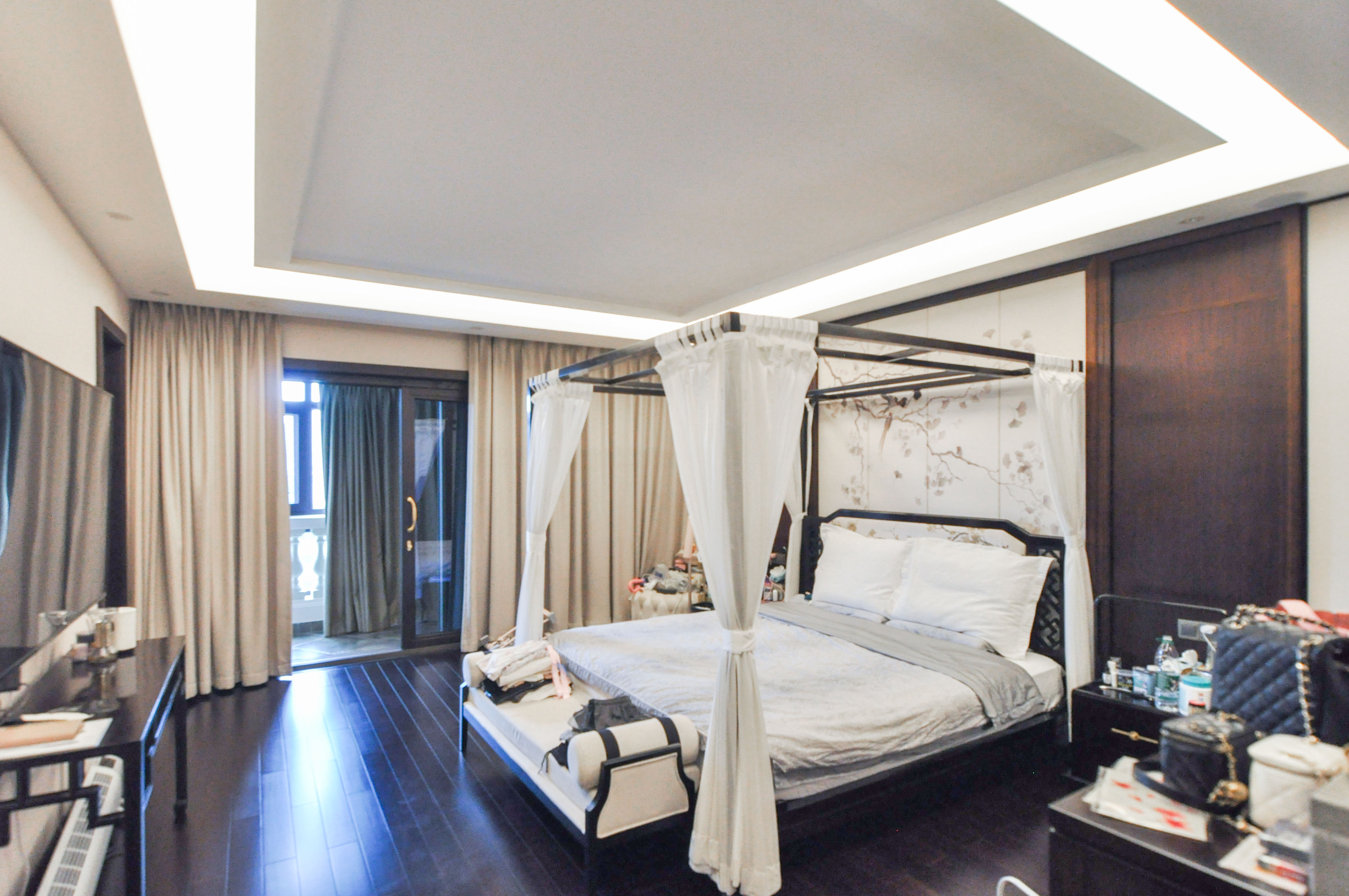 达美溪湖湾  5室3厅6卫    1480.0万 达美溪湖湾  5室3厅6卫    1480.0万卧室