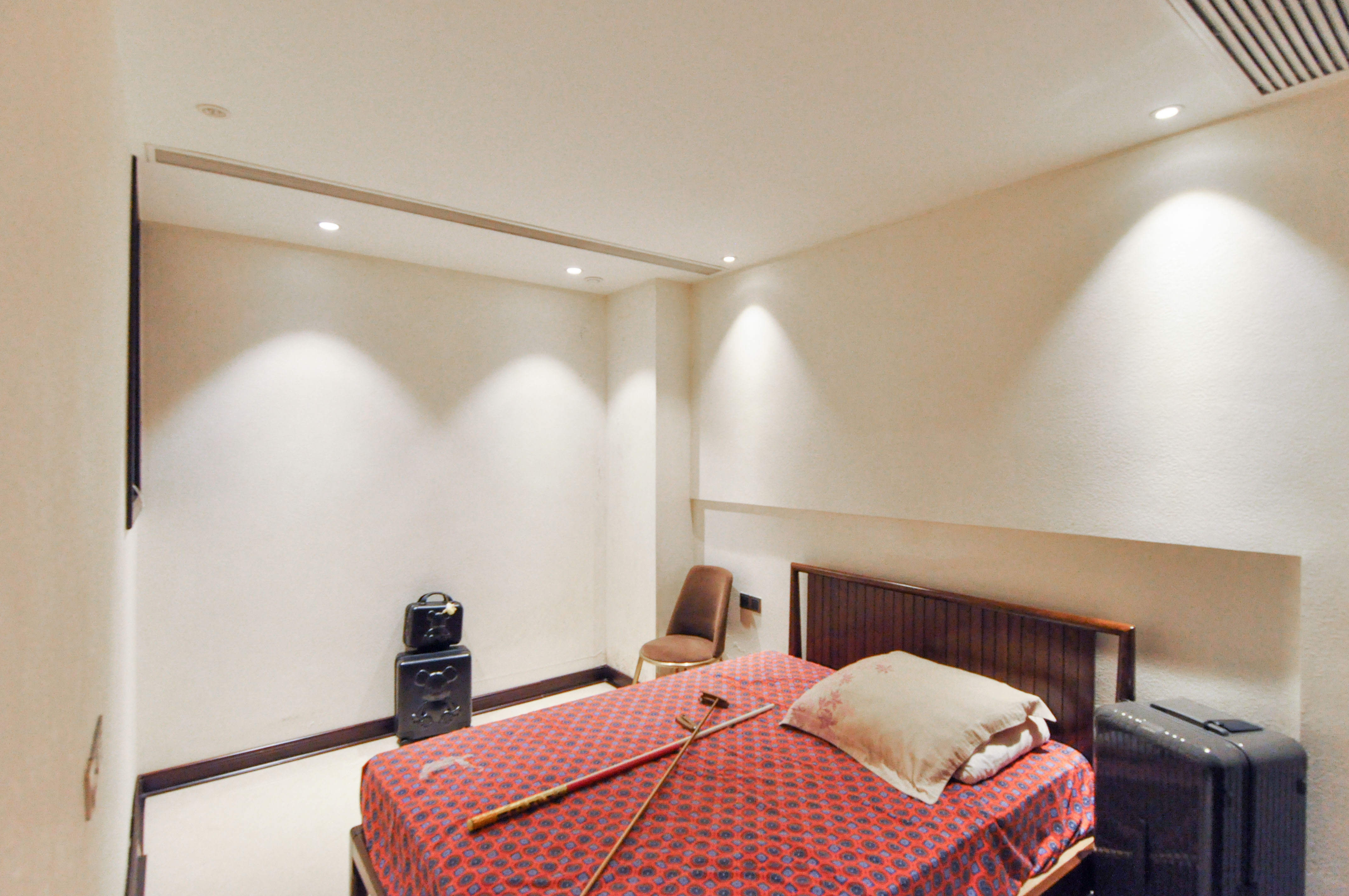 达美溪湖湾  5室3厅6卫    1480.0万 达美溪湖湾  5室3厅6卫    1480.0万卧室