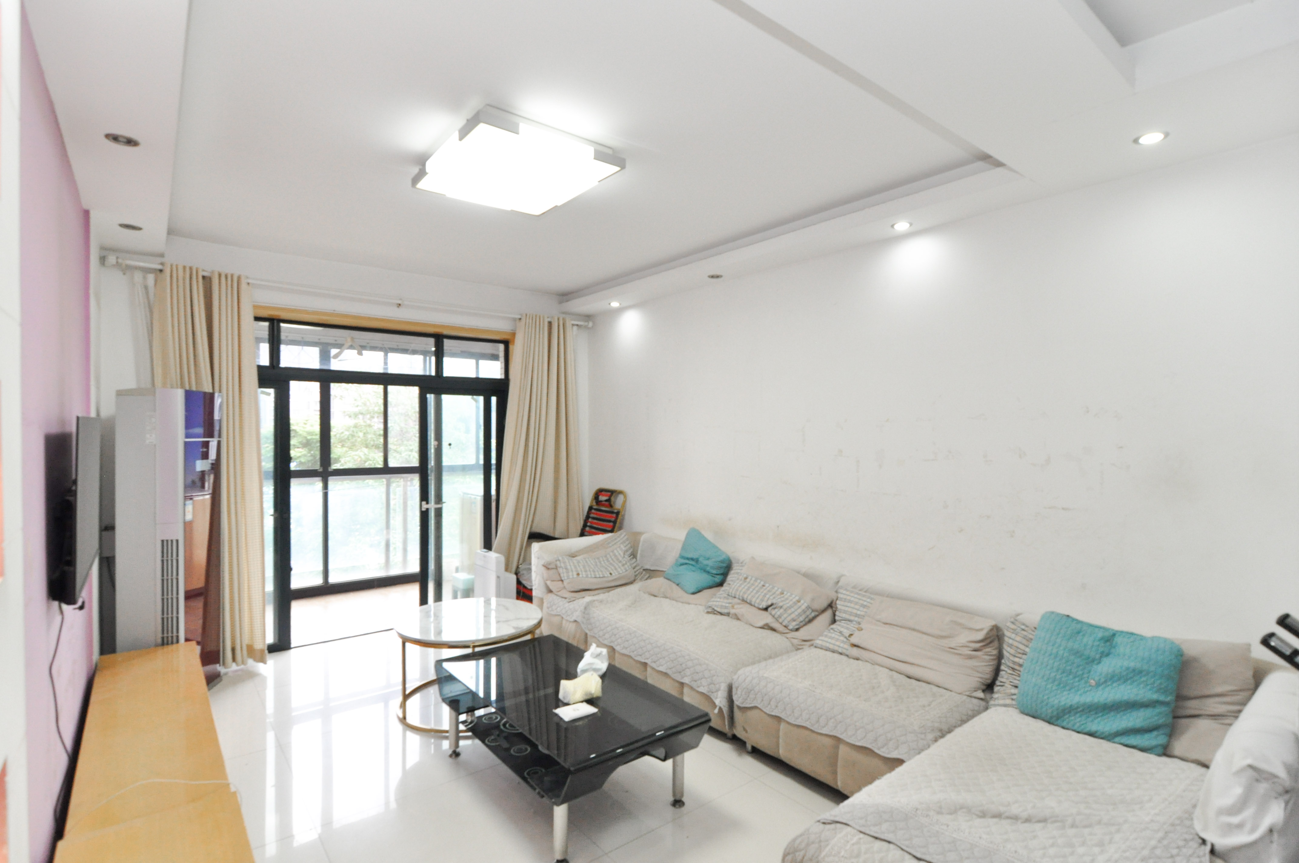 高鑫麓城 2室2厅1卫 106.0万 高鑫麓城 2室2厅1卫 106.0万客厅