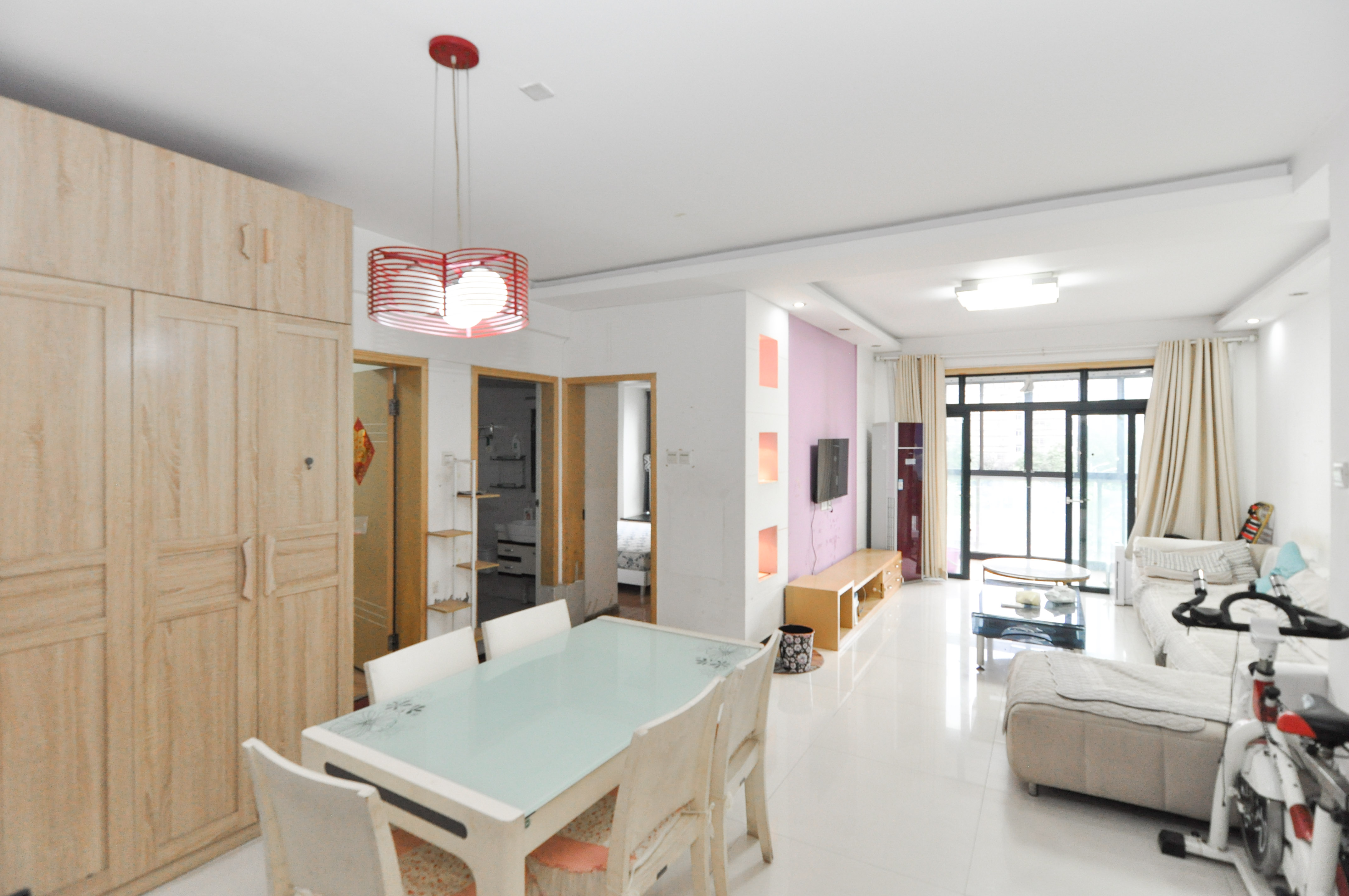 高鑫麓城 2室2厅1卫 106.0万 高鑫麓城 2室2厅1卫 106.0万客厅