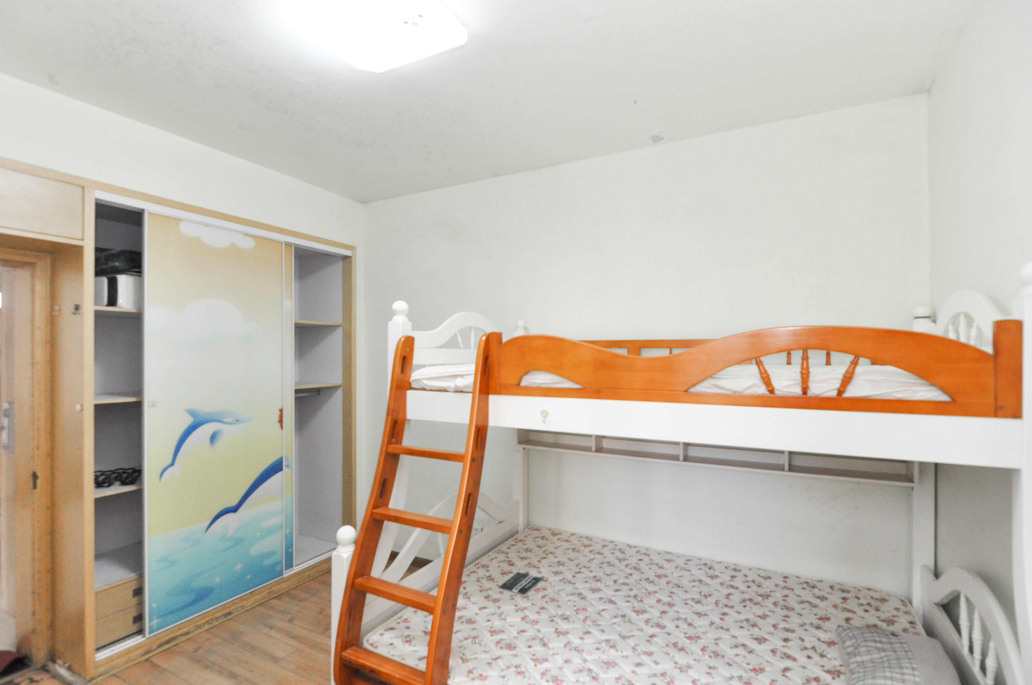 高鑫麓城 2室2厅1卫 106.0万 高鑫麓城 2室2厅1卫 106.0万卧室