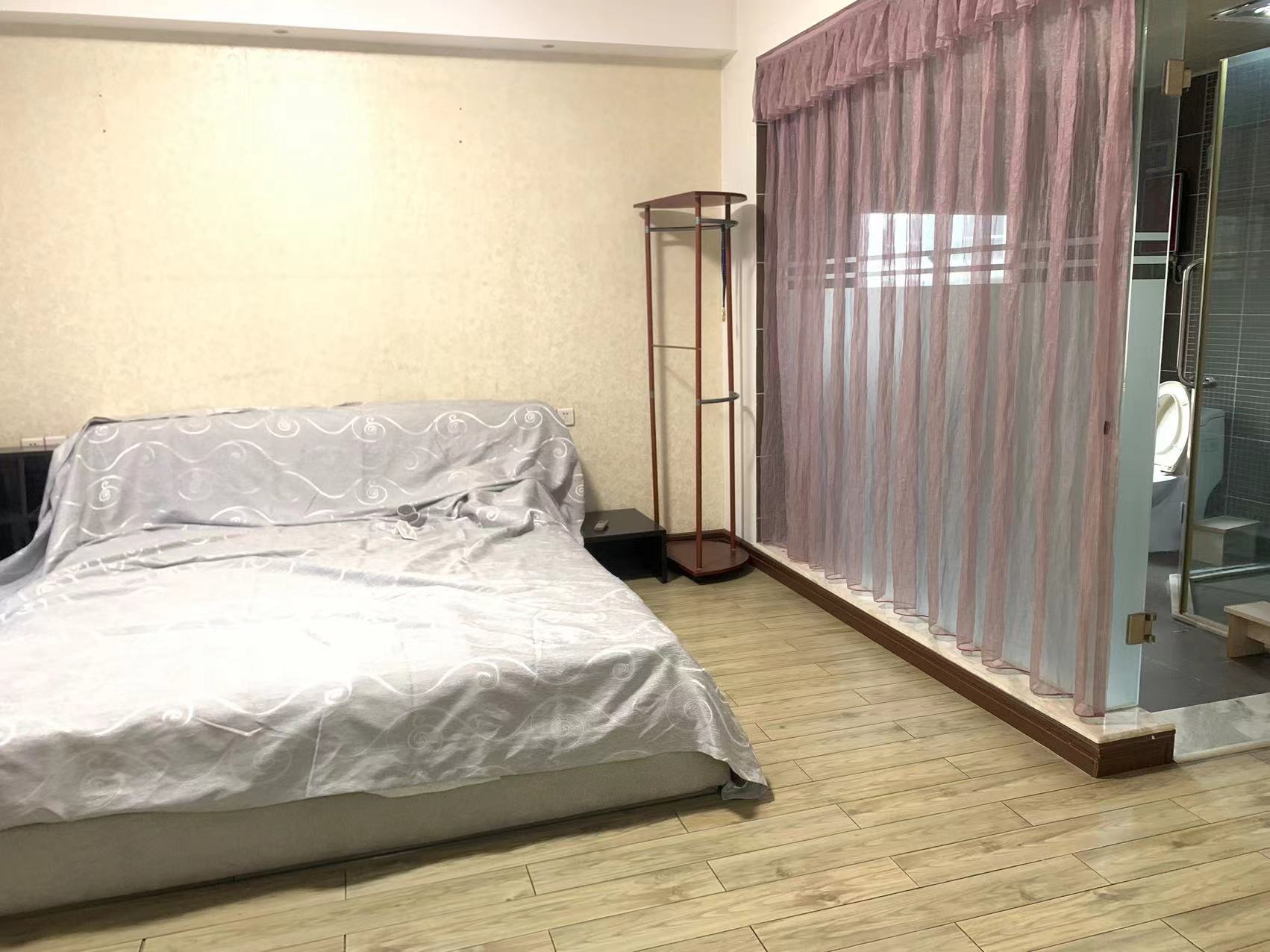 湘银二期世纪花园 4室2厅2卫 66.8万 湘银二期世纪花园 4室2厅2卫 66.8万室内图