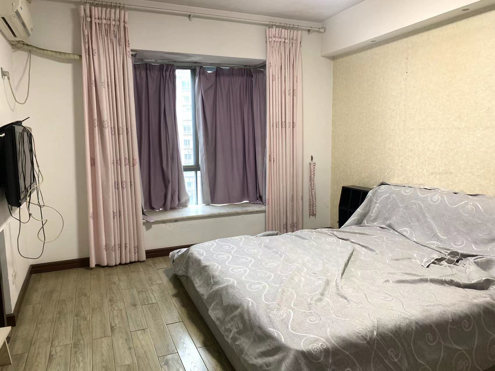 湘银二期世纪花园 4室2厅2卫 66.8万 湘银二期世纪花园 4室2厅2卫 66.8万室内图