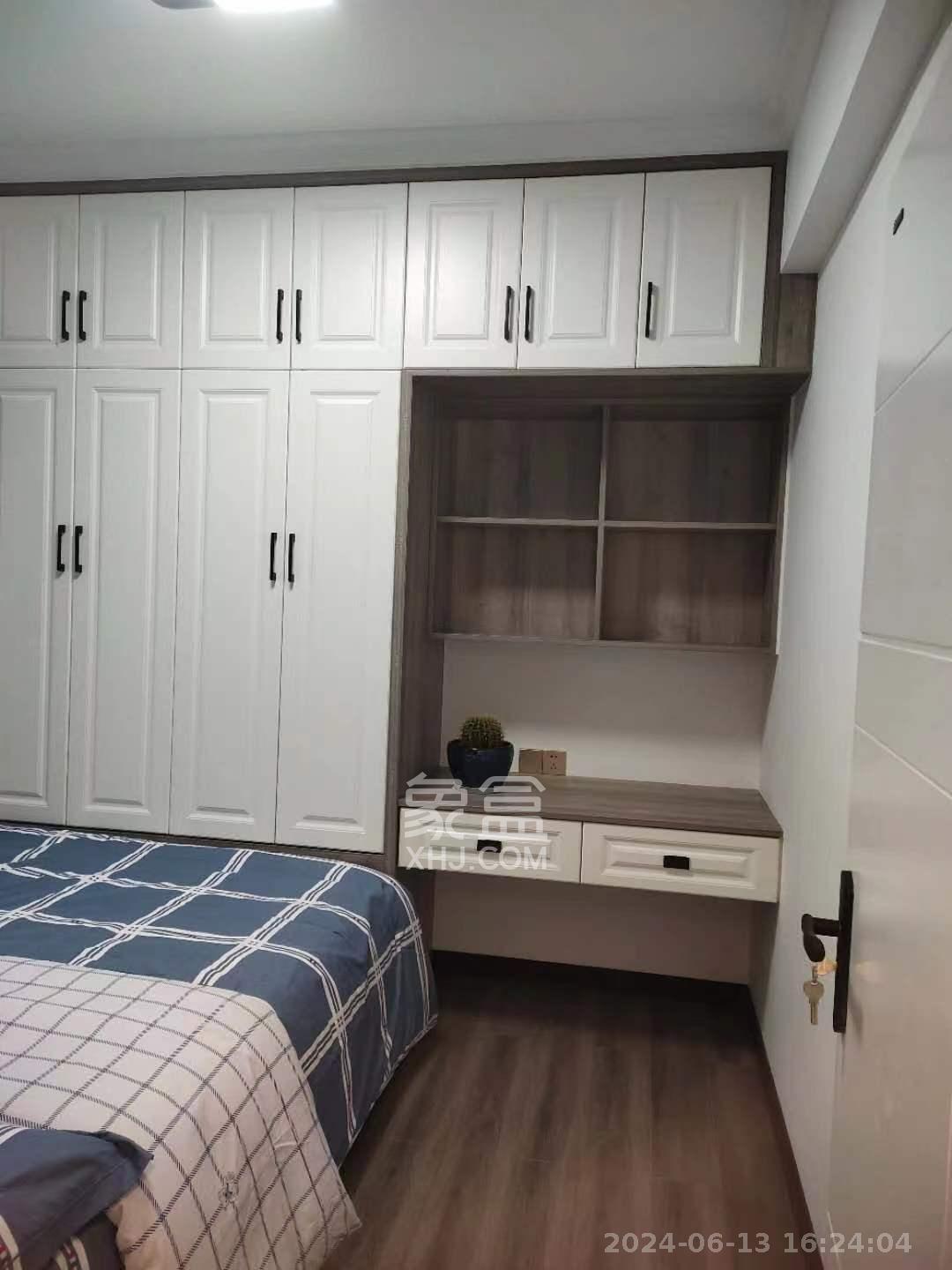 九华新城  3室2厅2卫   2200.00元/月室内图