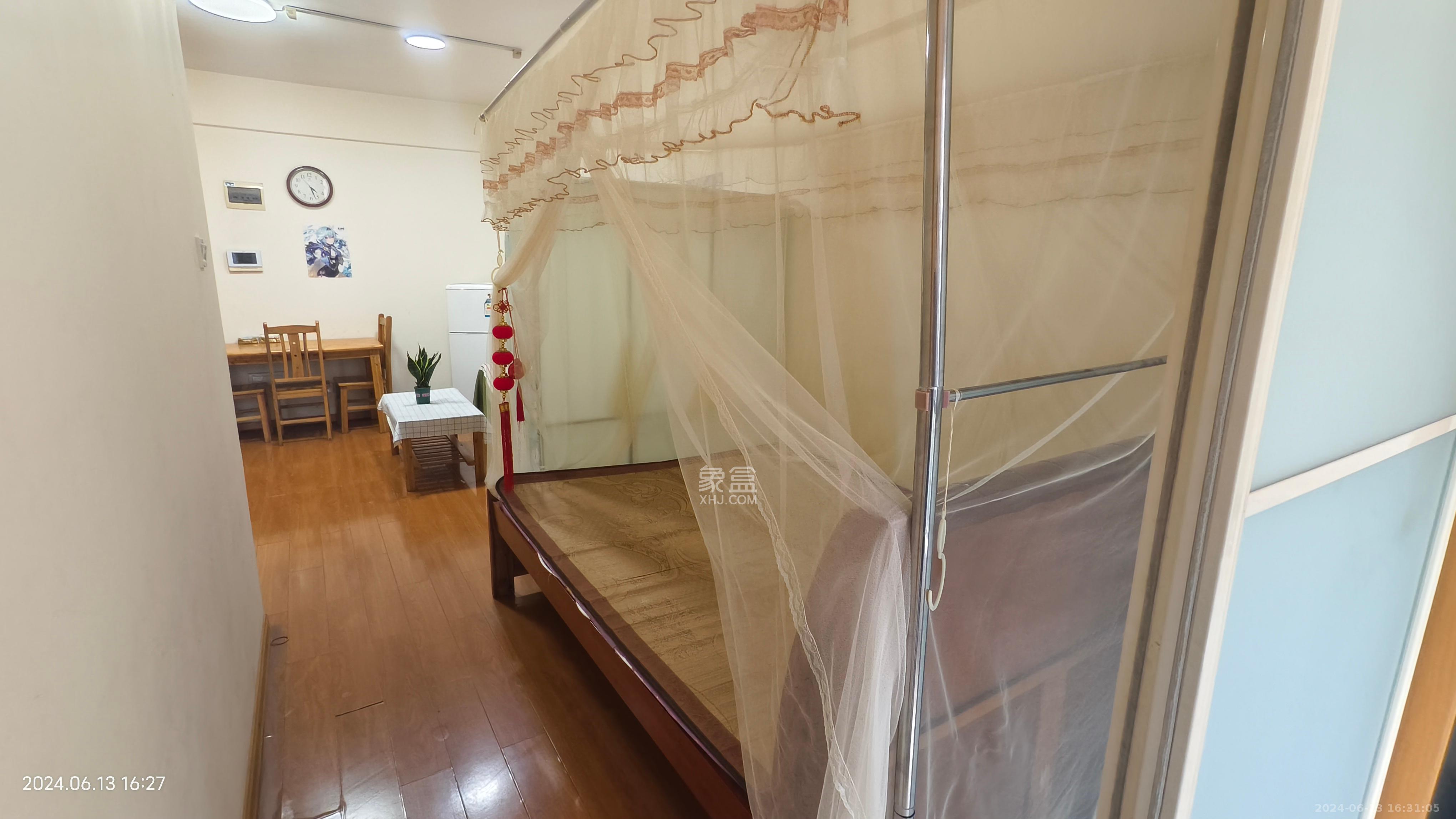 建鸿达华都（华都小户型及大华写字楼）  2室1厅1卫    2600.0元/月室内图