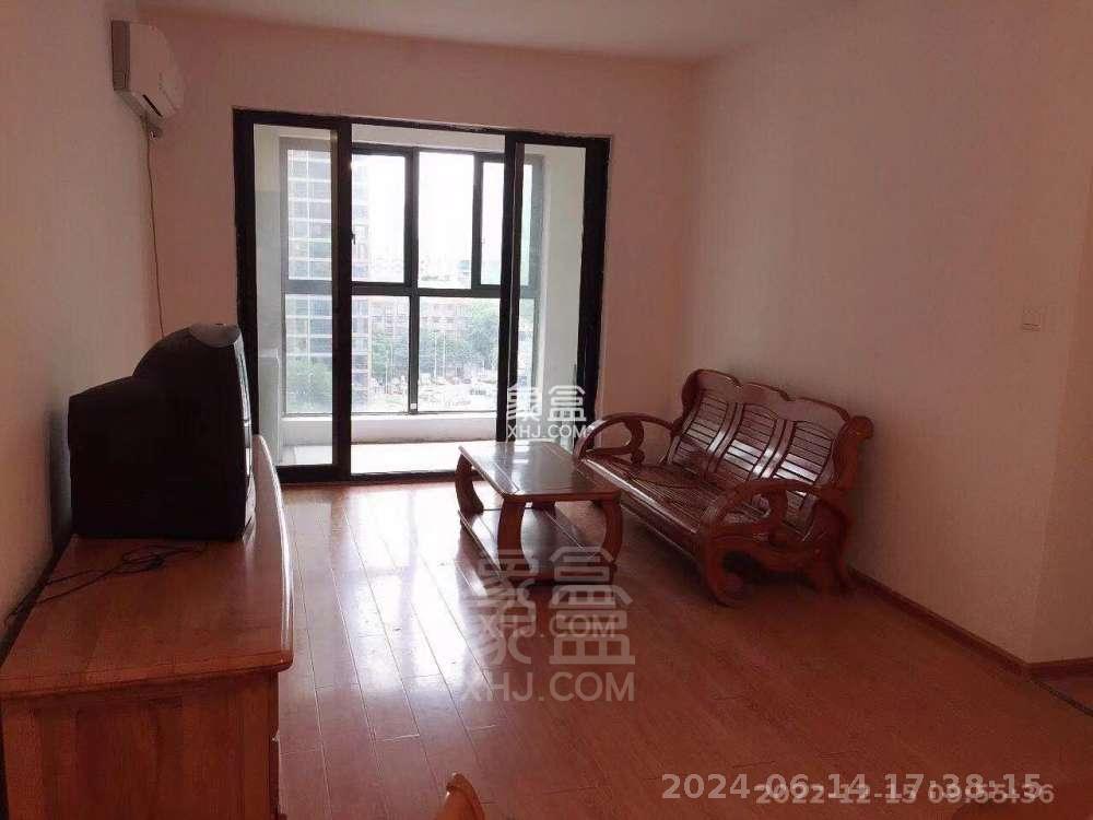 中建御山和苑  3室2厅2卫   1500.00元/月室内图1