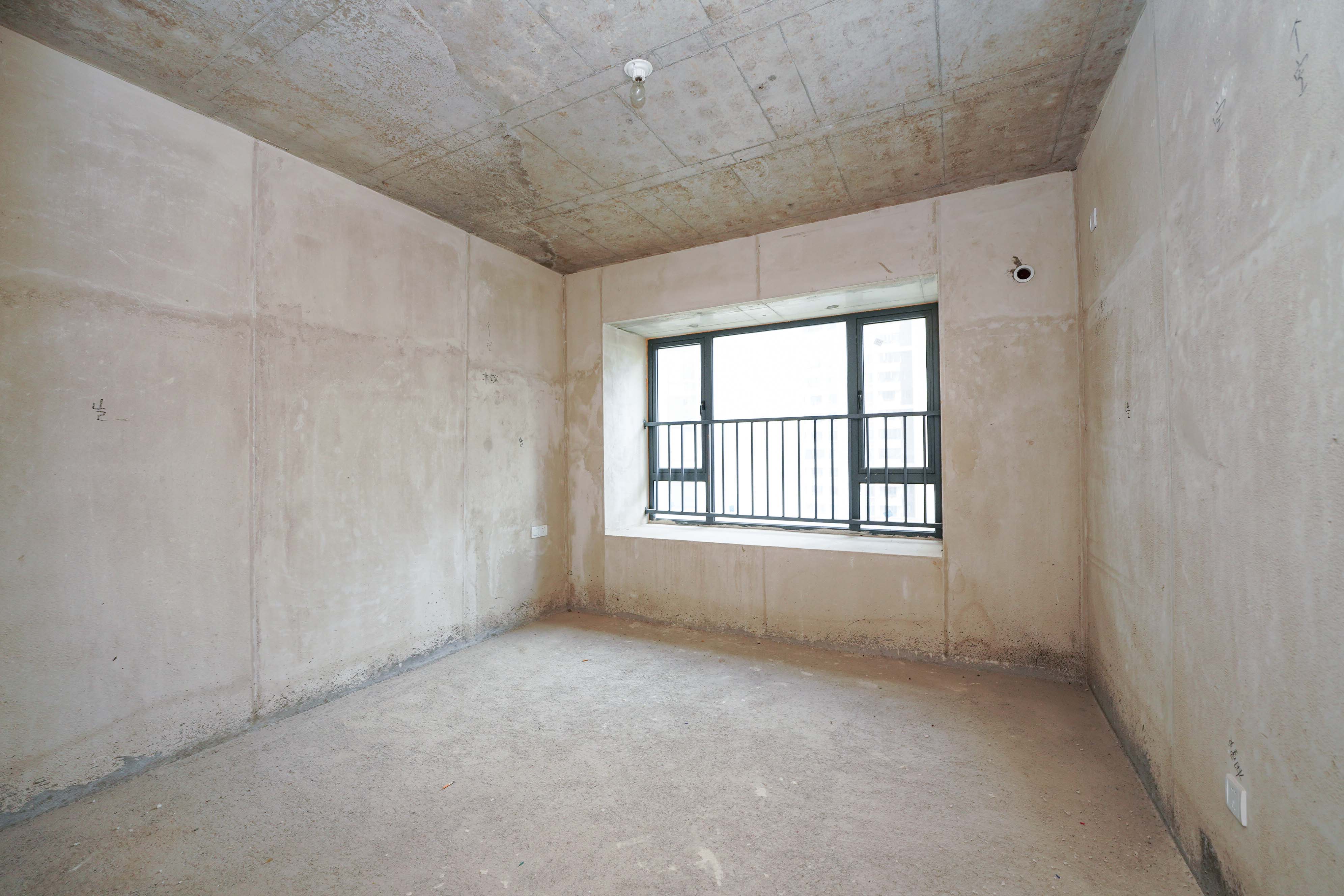 五矿万境蓝山 4室2厅2卫 140.0万 五矿万境蓝山 4室2厅2卫 140.0万卧室