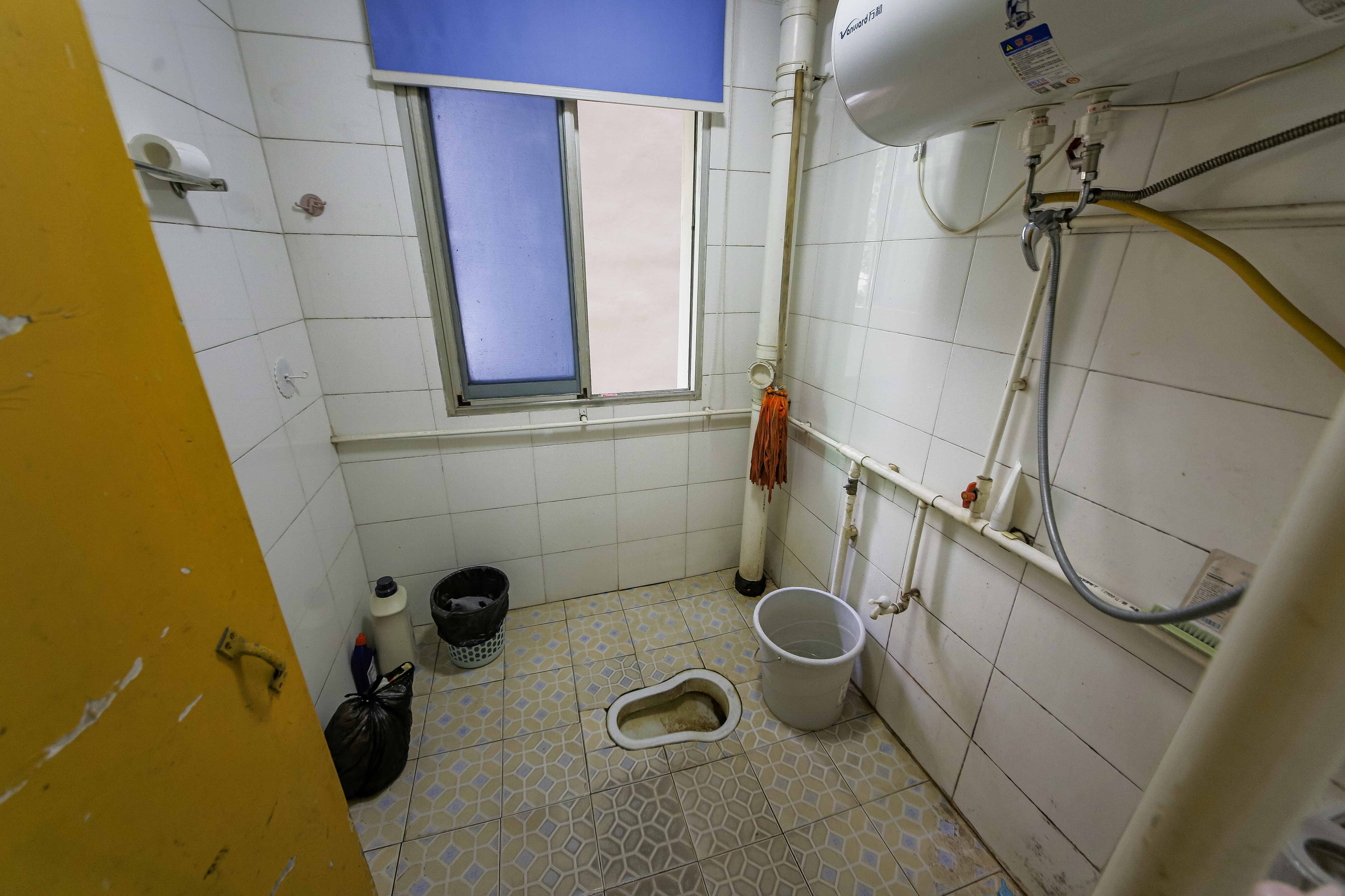 佳乐公寓 2室2厅1卫 48.0万 佳乐公寓 2室2厅1卫 48.0万卫生间