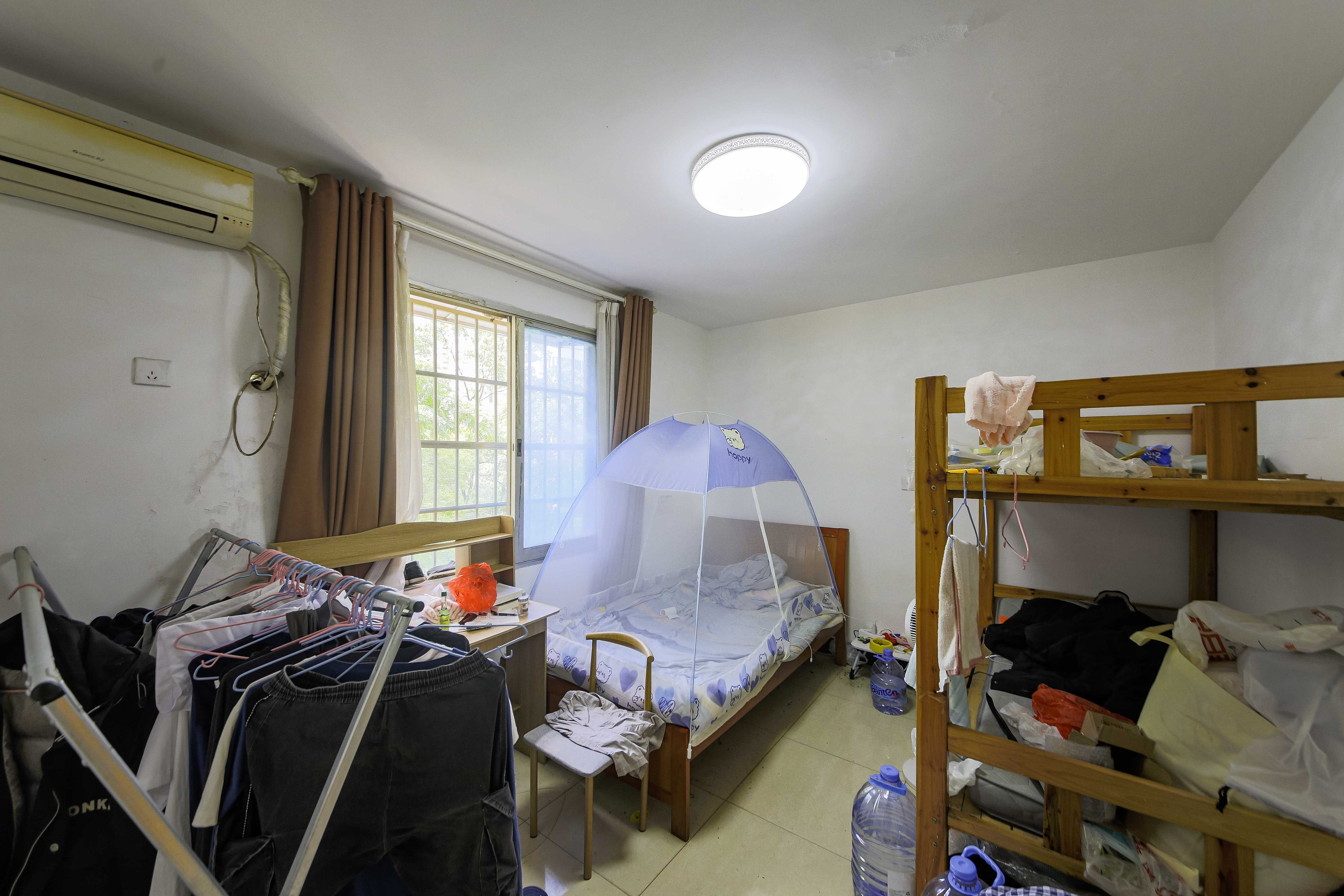 佳乐公寓 2室2厅1卫 48.0万 佳乐公寓 2室2厅1卫 48.0万卧室