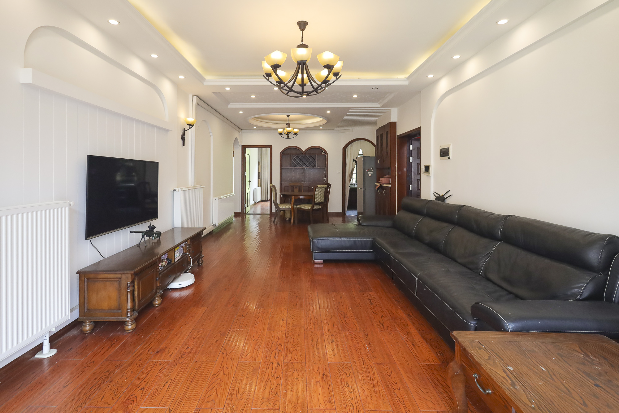 幸福考拉  3室2厅2卫    103.8万客厅