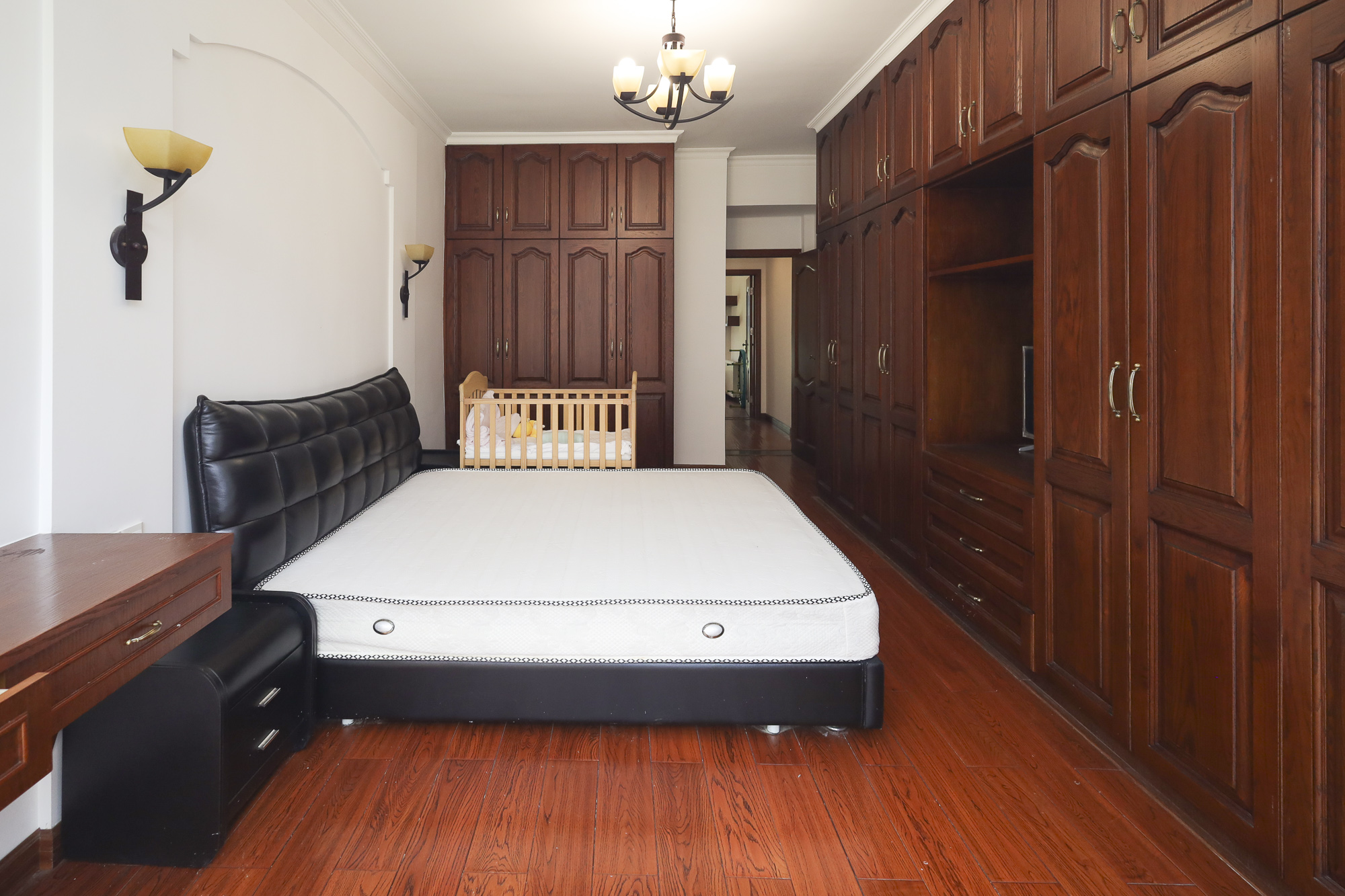 幸福考拉  3室2厅2卫    103.8万卧室