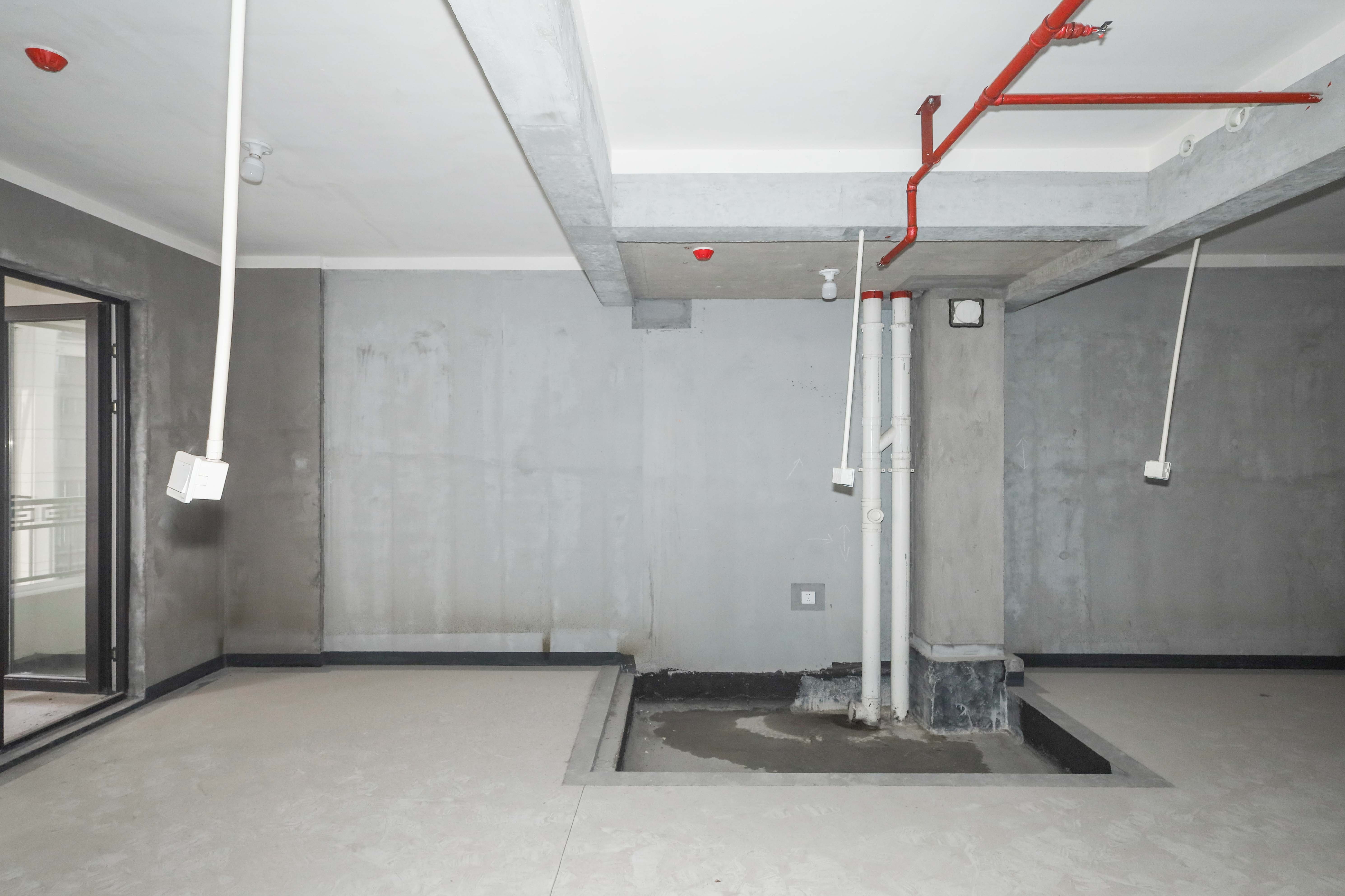 建发央著  4室2厅2卫   220.00万卧室