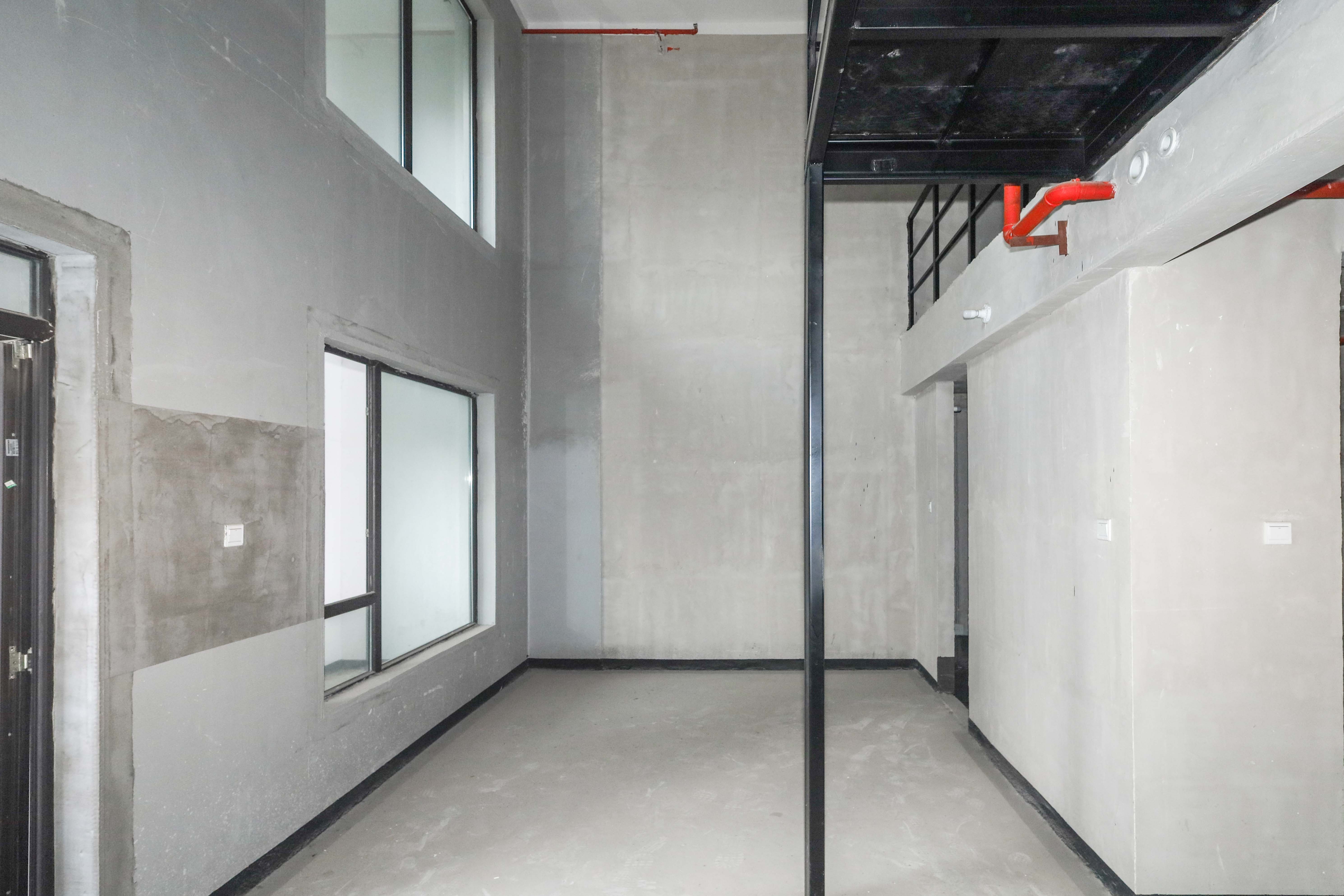 建发央著  4室2厅2卫   225.00万