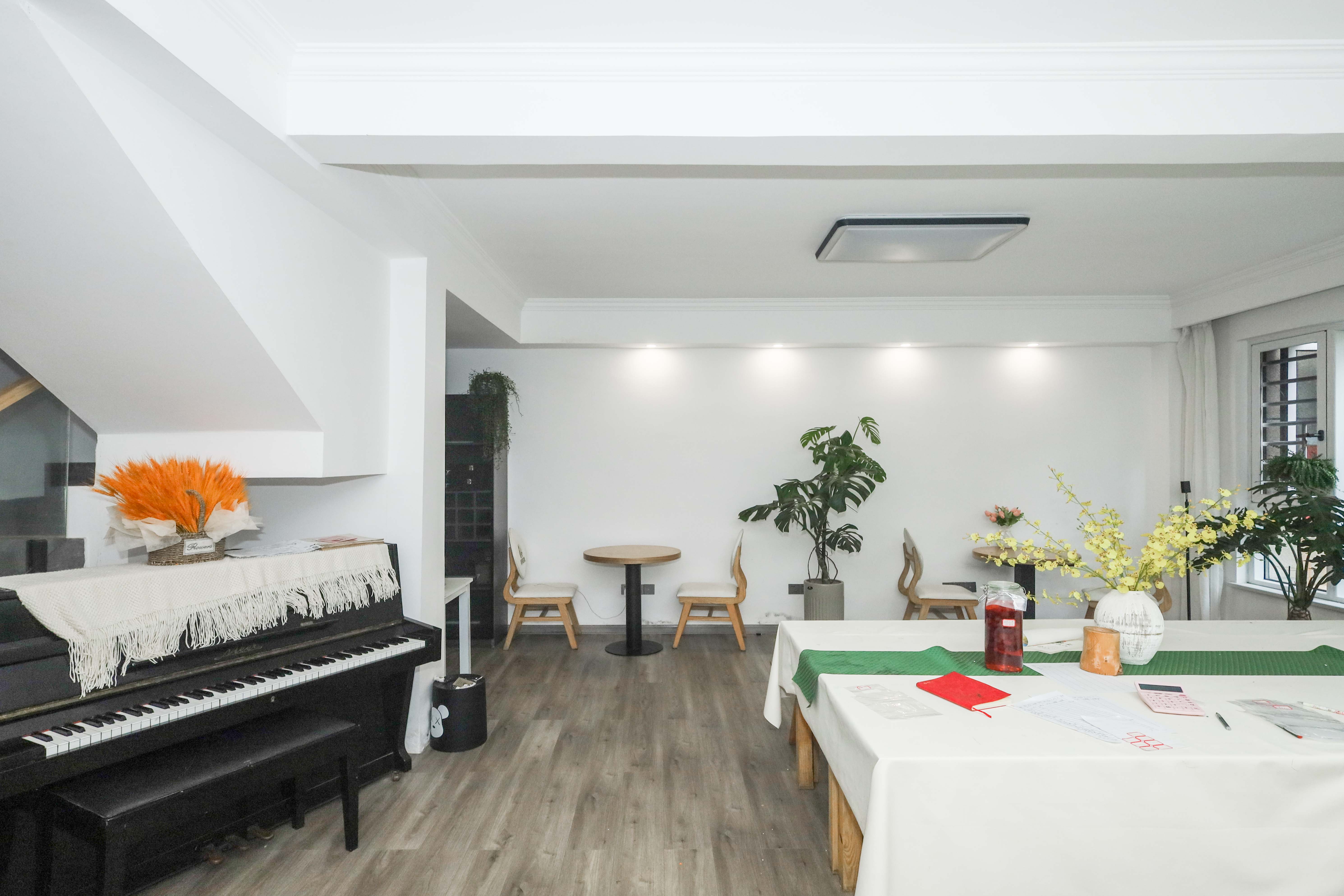 建发央著  4室2厅2卫   300.00万其他