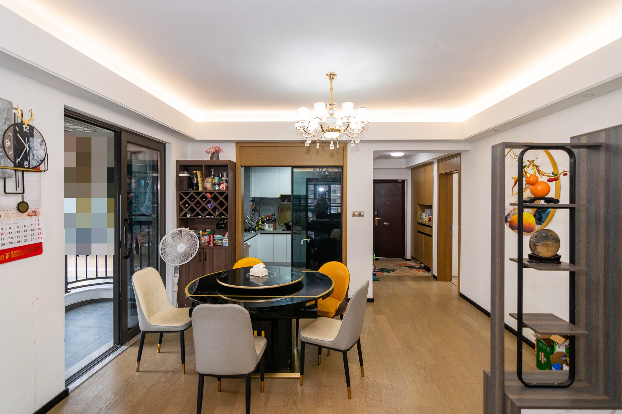 润和美郡(润和紫郡五期) 5室2厅2卫 143.8万 润和美郡(润和紫郡五期) 5室2厅2卫 143.8万客厅