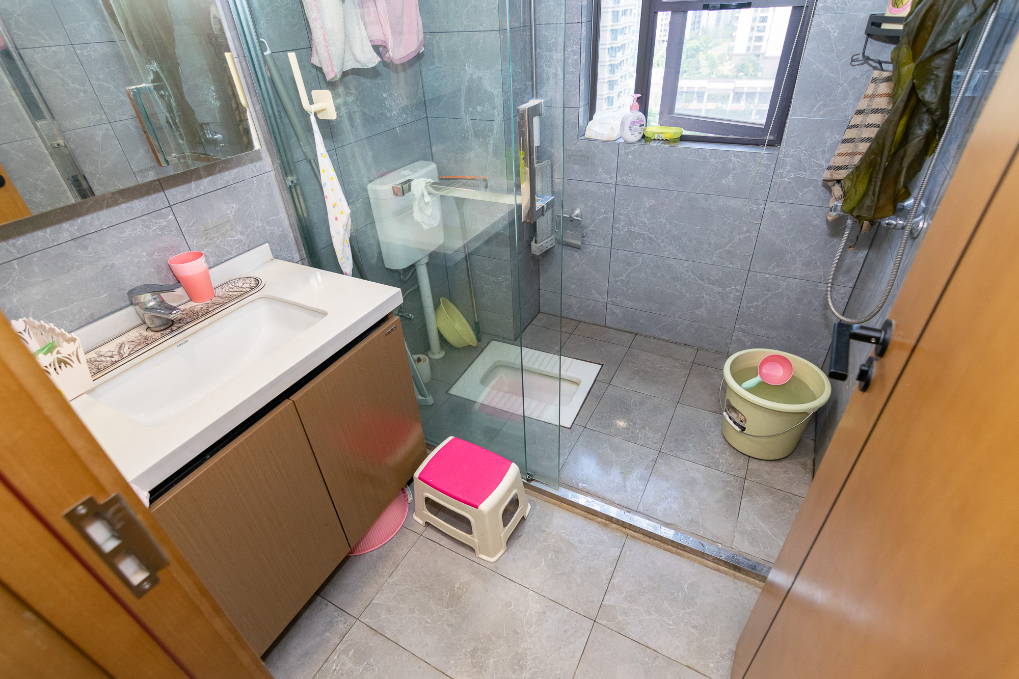 润和美郡(润和紫郡五期) 5室2厅2卫 143.8万 润和美郡(润和紫郡五期) 5室2厅2卫 143.8万卫生间