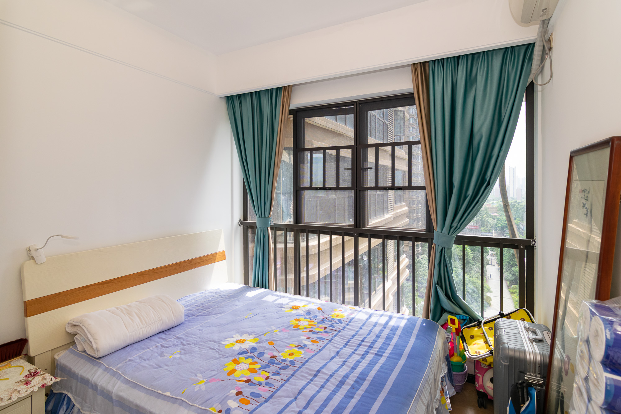 润和美郡（润和紫郡五期）  5室2厅2卫    143.8万卧室