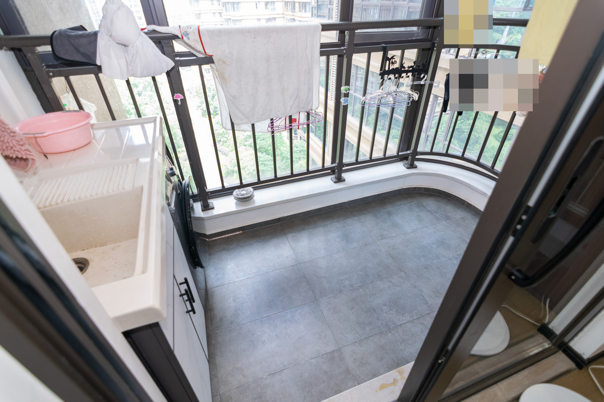 润和美郡(润和紫郡五期) 5室2厅2卫 143.8万 润和美郡(润和紫郡五期) 5室2厅2卫 143.8万阳台