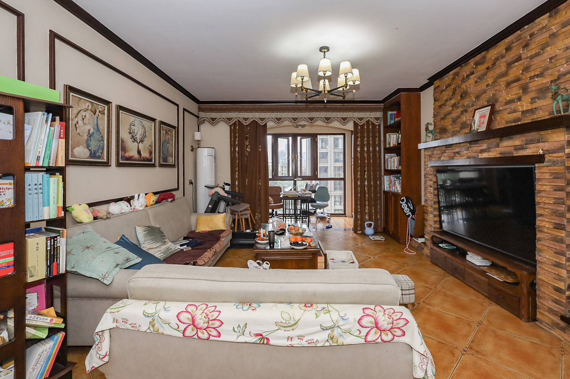 八方小区C区  4室2厅2卫    359.0万 八方小区C区  4室2厅2卫    359.0万