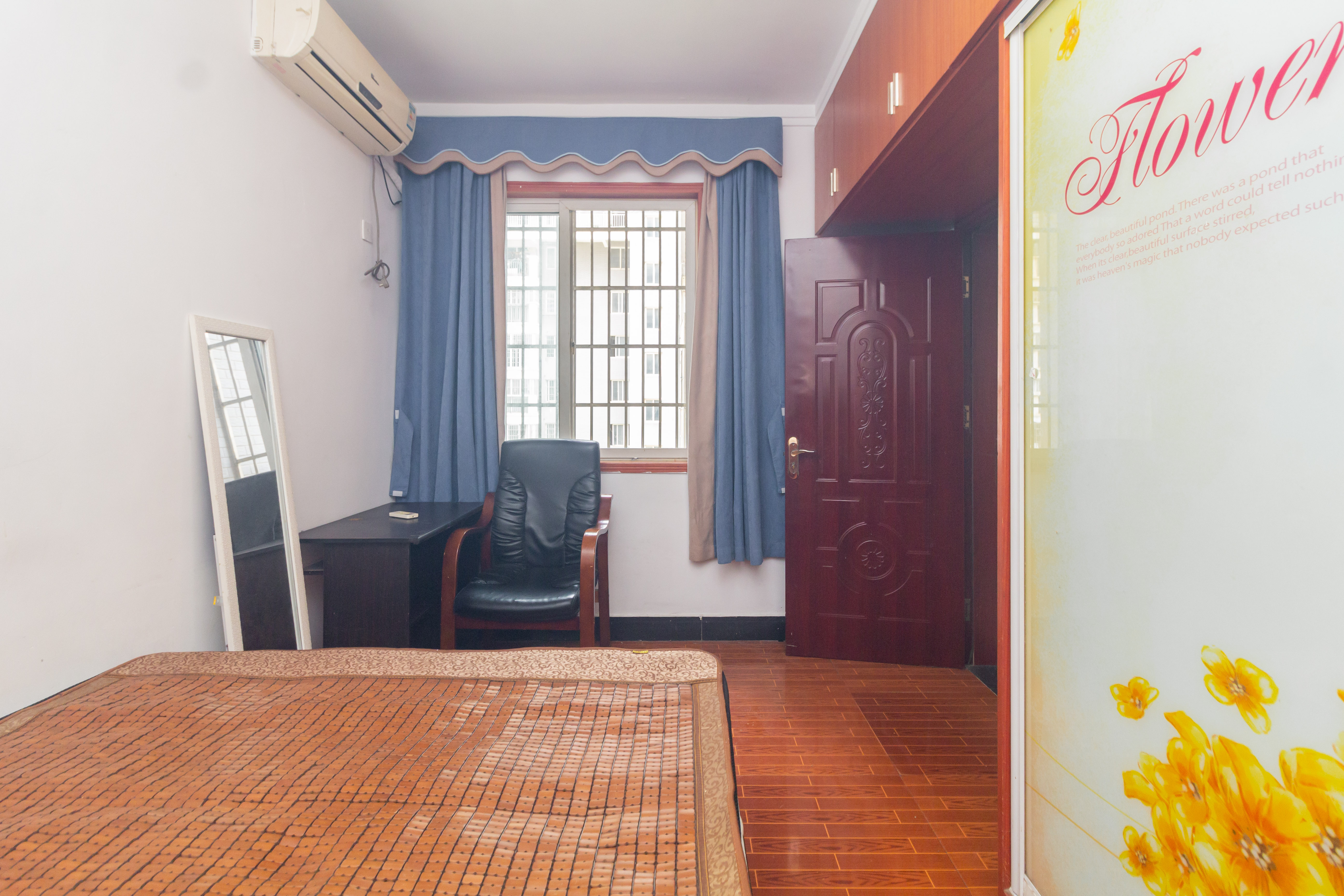 方略学府佳境 2室2厅1卫 42.8万 方略学府佳境 2室2厅1卫 42.8万卧室