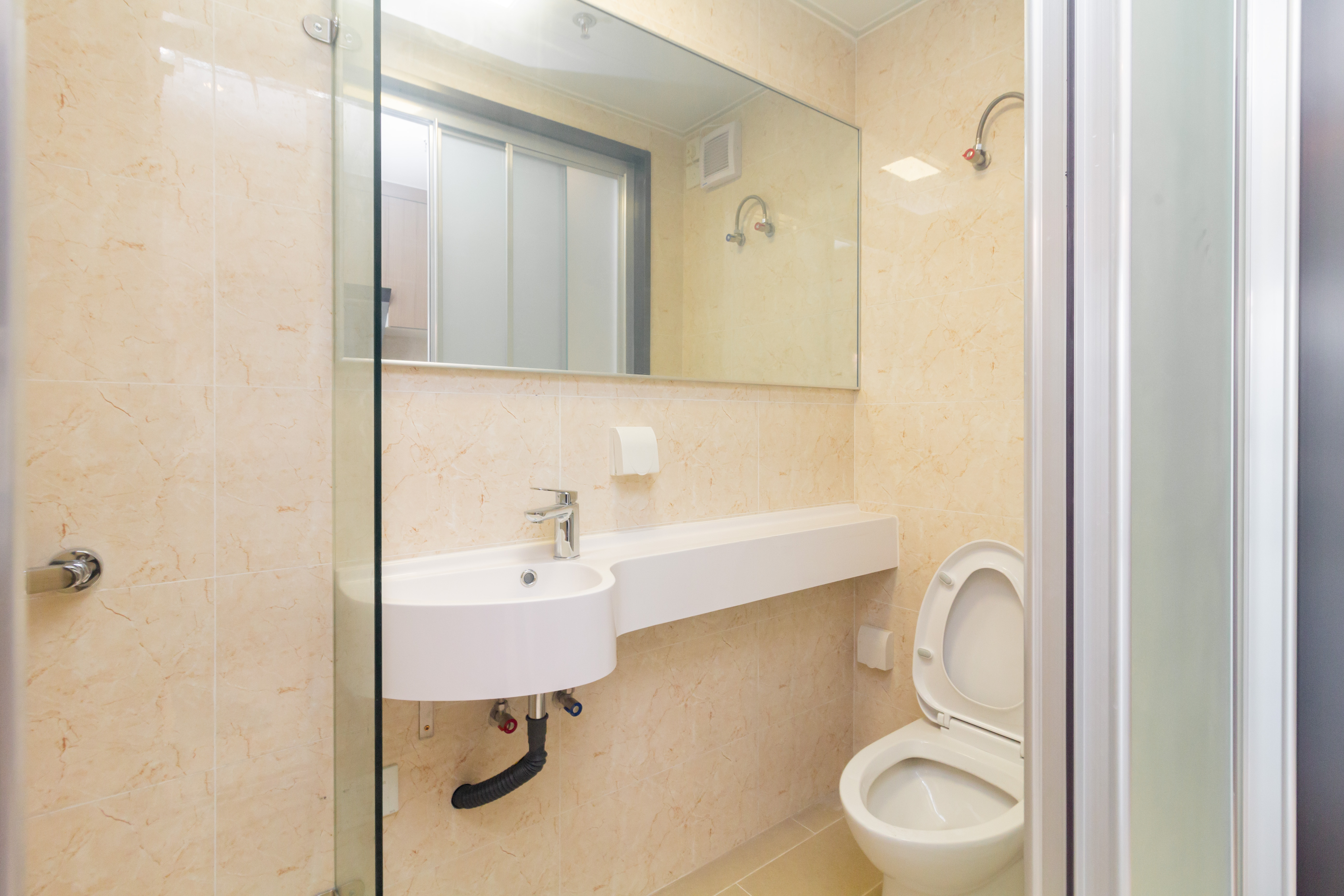 敏捷珑玥府  1室1厅1卫    18.0万 敏捷珑玥府  1室1厅1卫    18.0万卫生间