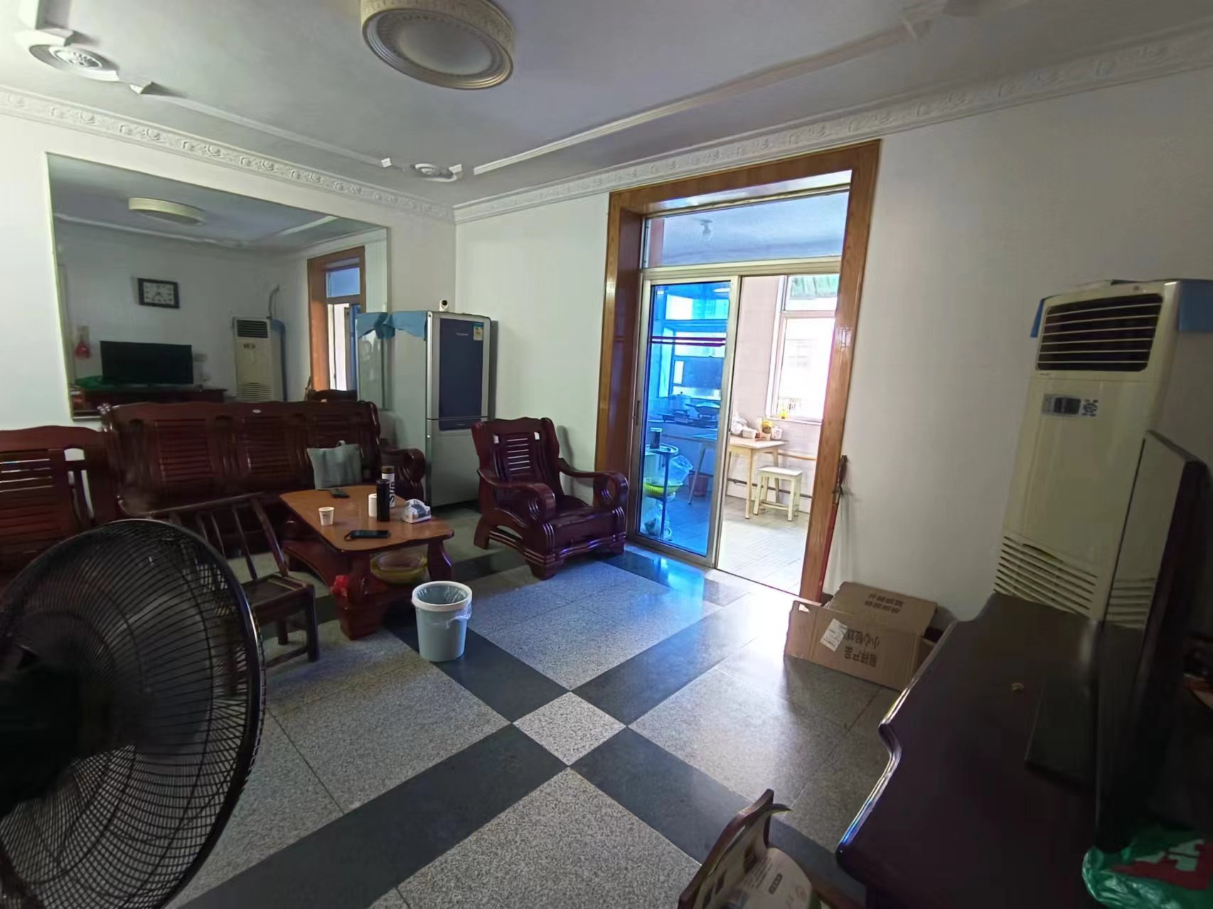 建设北路先锋村 2室2厅1卫 23.0万 建设北路先锋村 2室2厅1卫 23.0万室内图