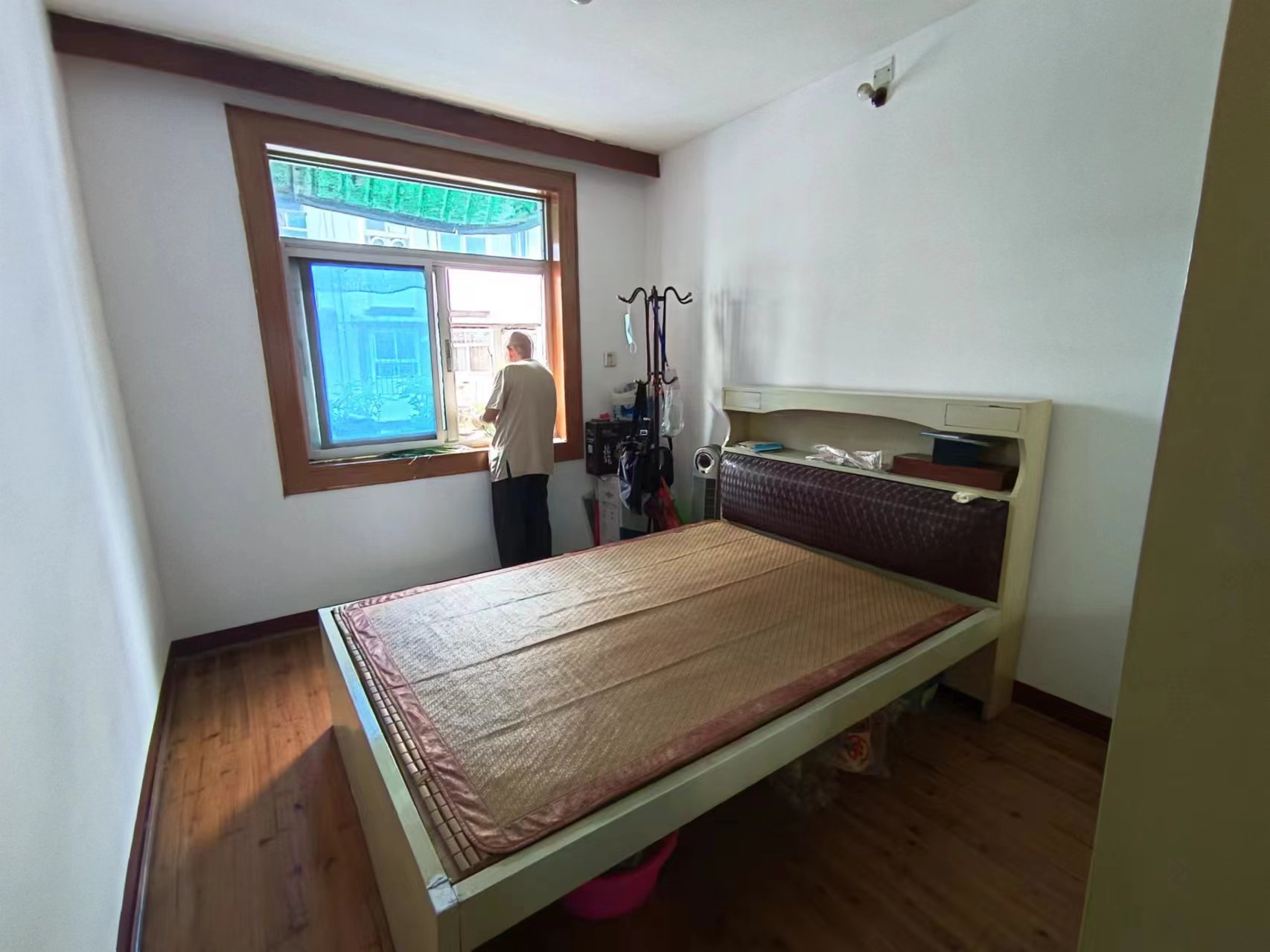 建设北路先锋村 2室2厅1卫 23.0万 建设北路先锋村 2室2厅1卫 23.0万室内图