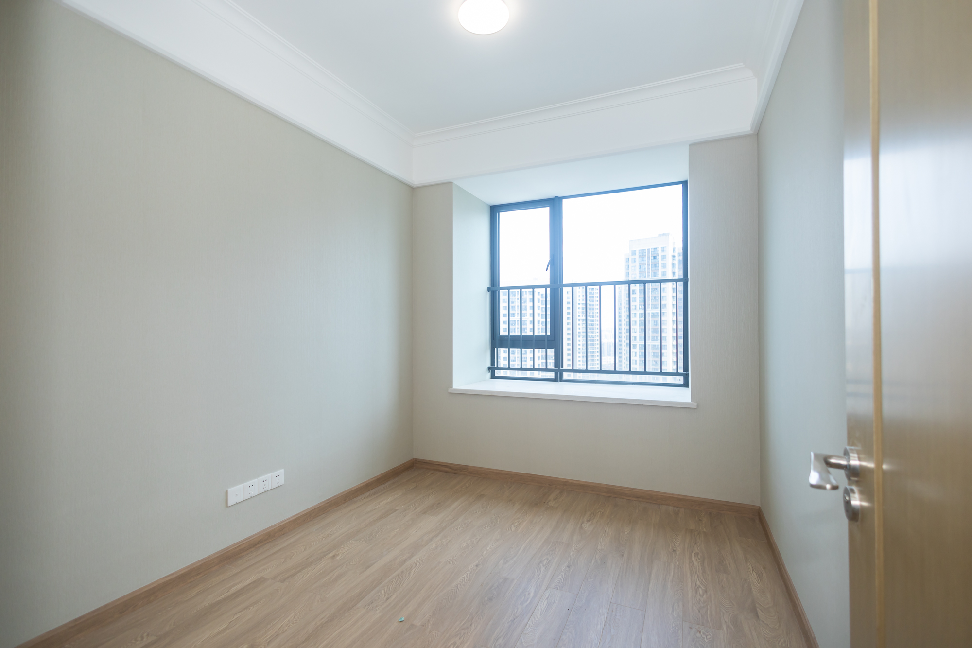 运达锦绣广场  4室2厅2卫    188.0万 运达锦绣广场  4室2厅2卫    188.0万卧室