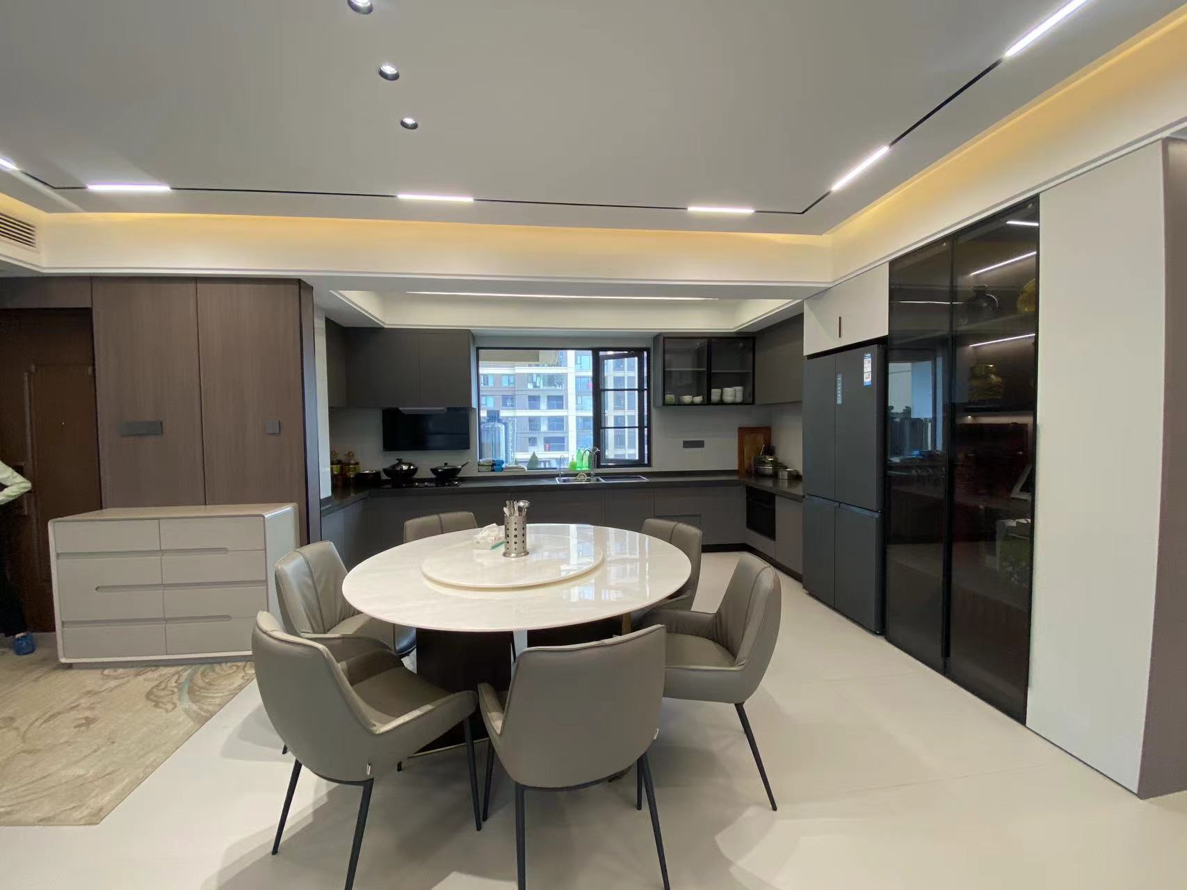 建发央著 5室2厅3卫 229.0万 建发央著 5室2厅3卫 229.0万室内图