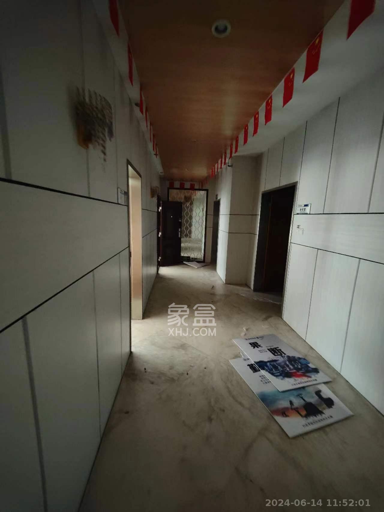 至雅大厦  4室2厅1卫   30000.00元/月室内图