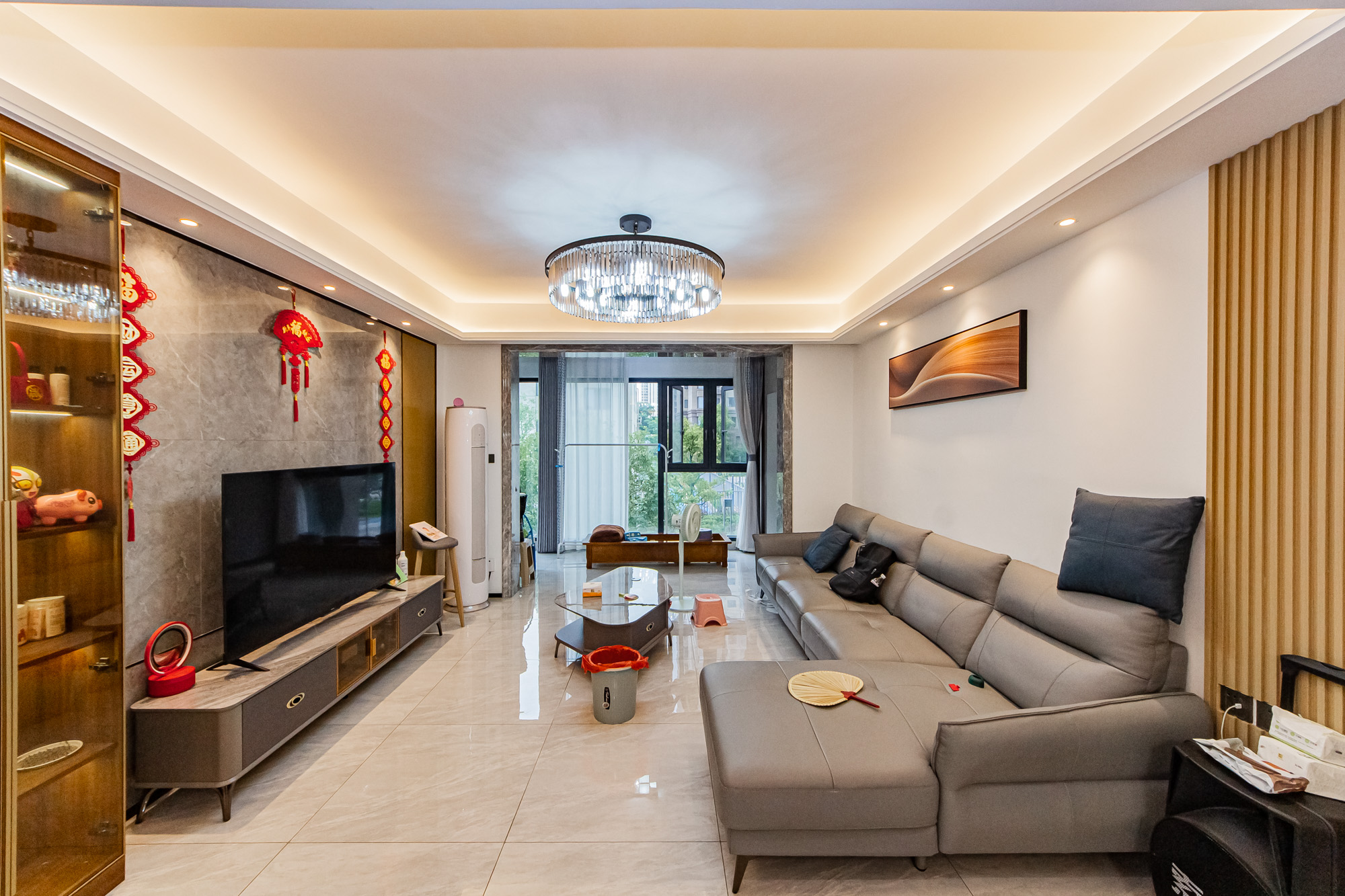 长房雍景湾 4室2厅2卫 143.0万 长房雍景湾 4室2厅2卫 143.0万客厅