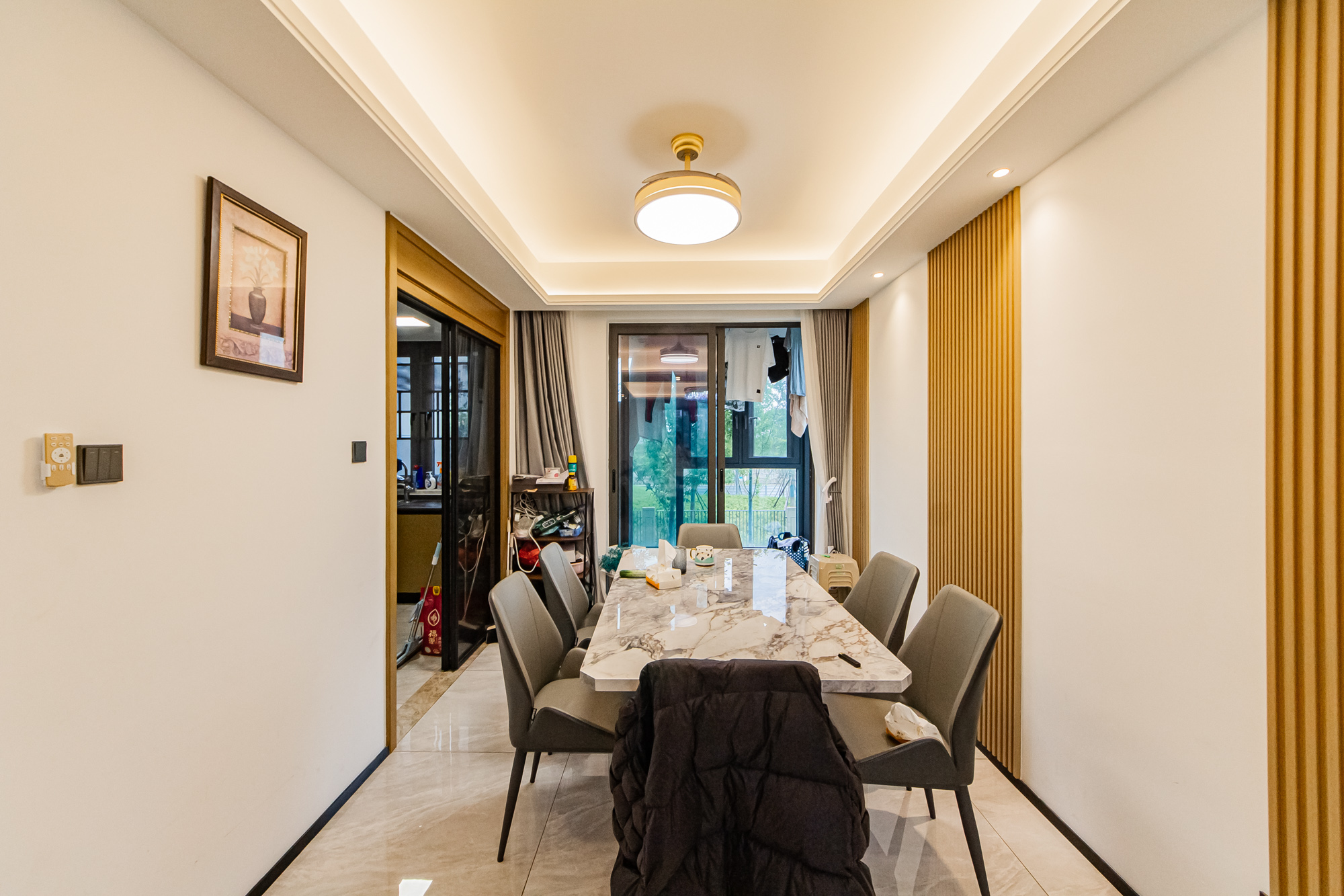 长房雍景湾 4室2厅2卫 143.0万 长房雍景湾 4室2厅2卫 143.0万客厅