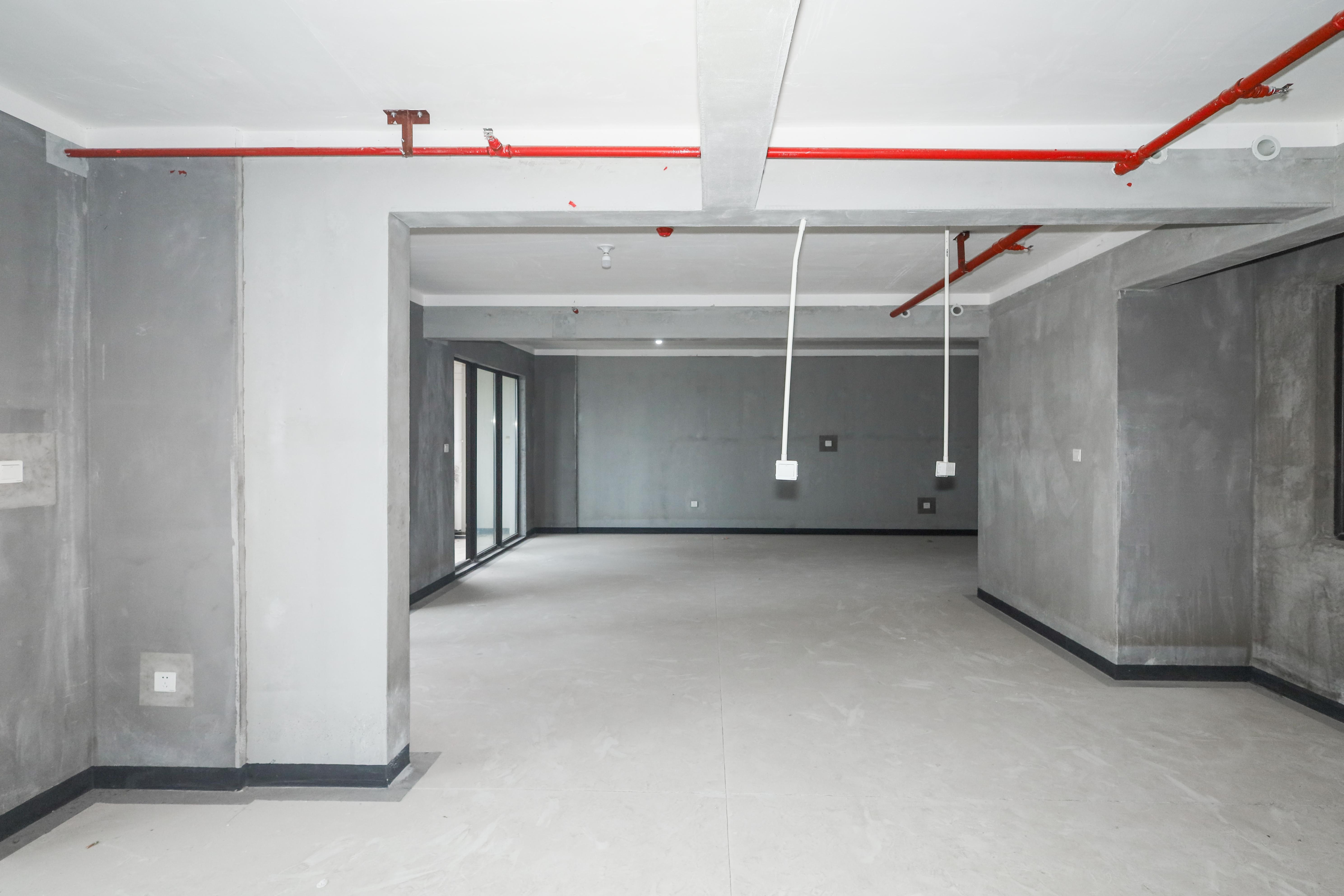 建发央著  4室2厅2卫   180.00万其他