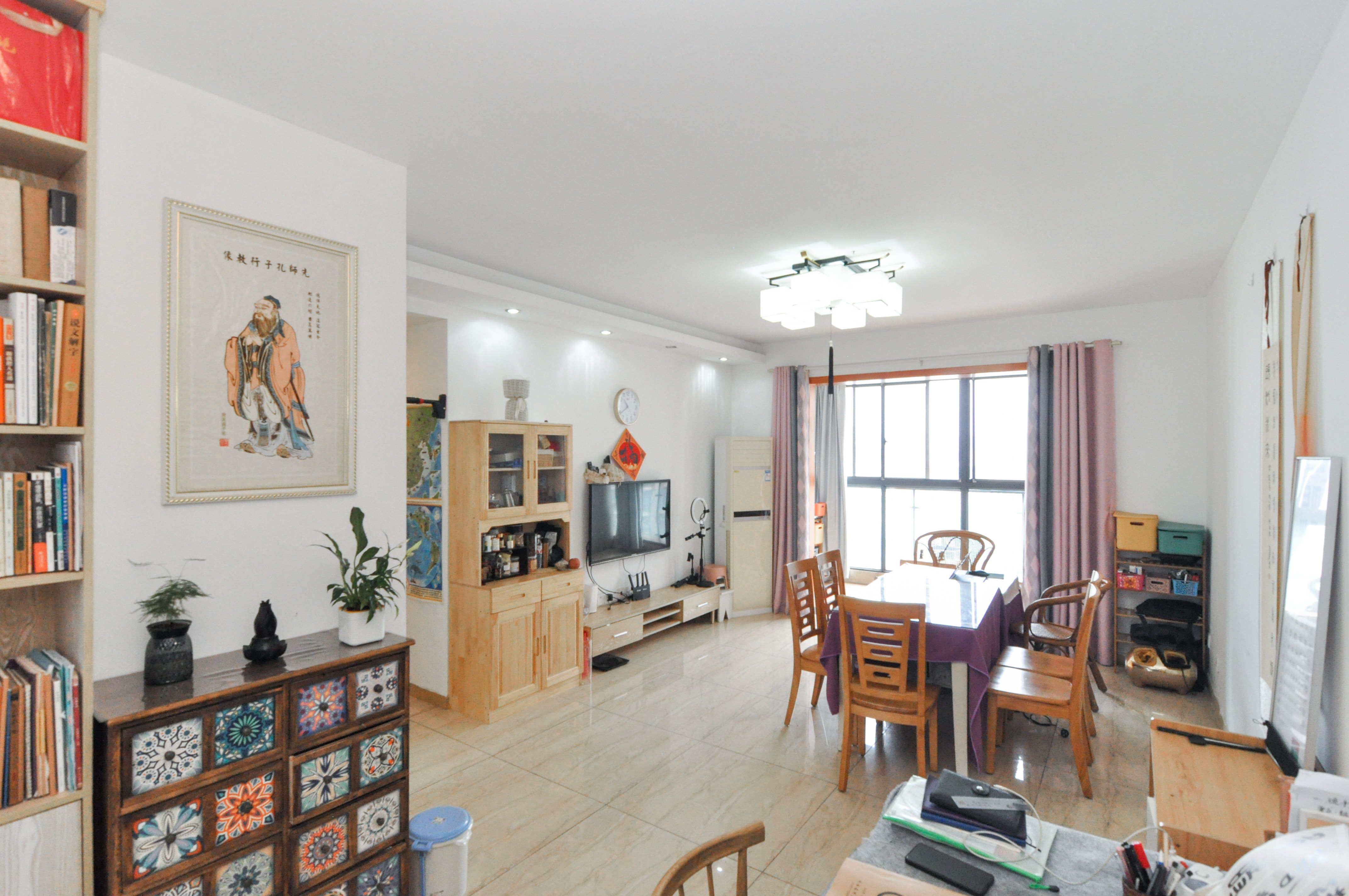 高鑫麓城 3室2厅2卫 119.8万 高鑫麓城 3室2厅2卫 119.8万客厅