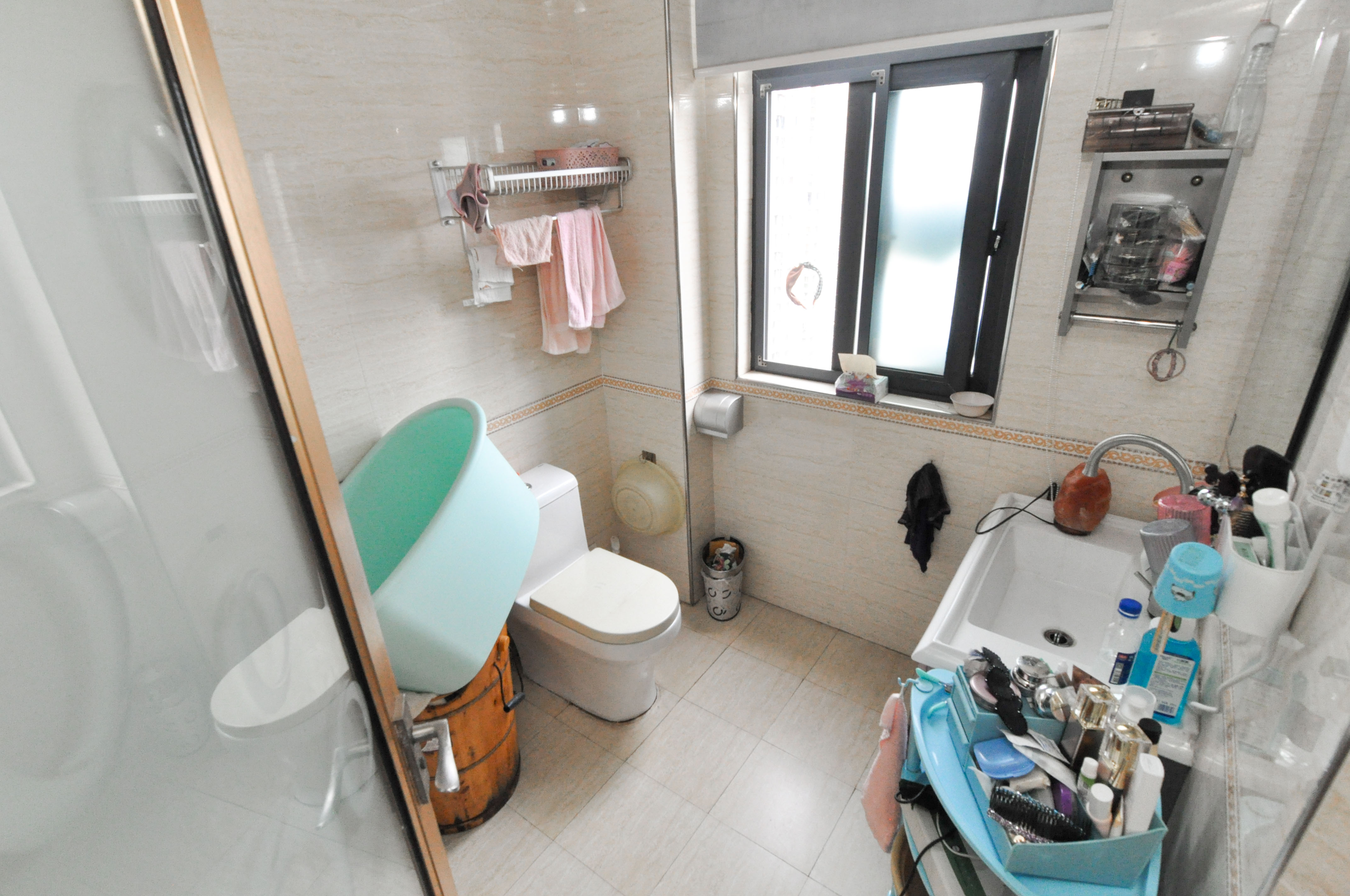 高鑫麓城 3室2厅2卫 119.8万 高鑫麓城 3室2厅2卫 119.8万卫生间