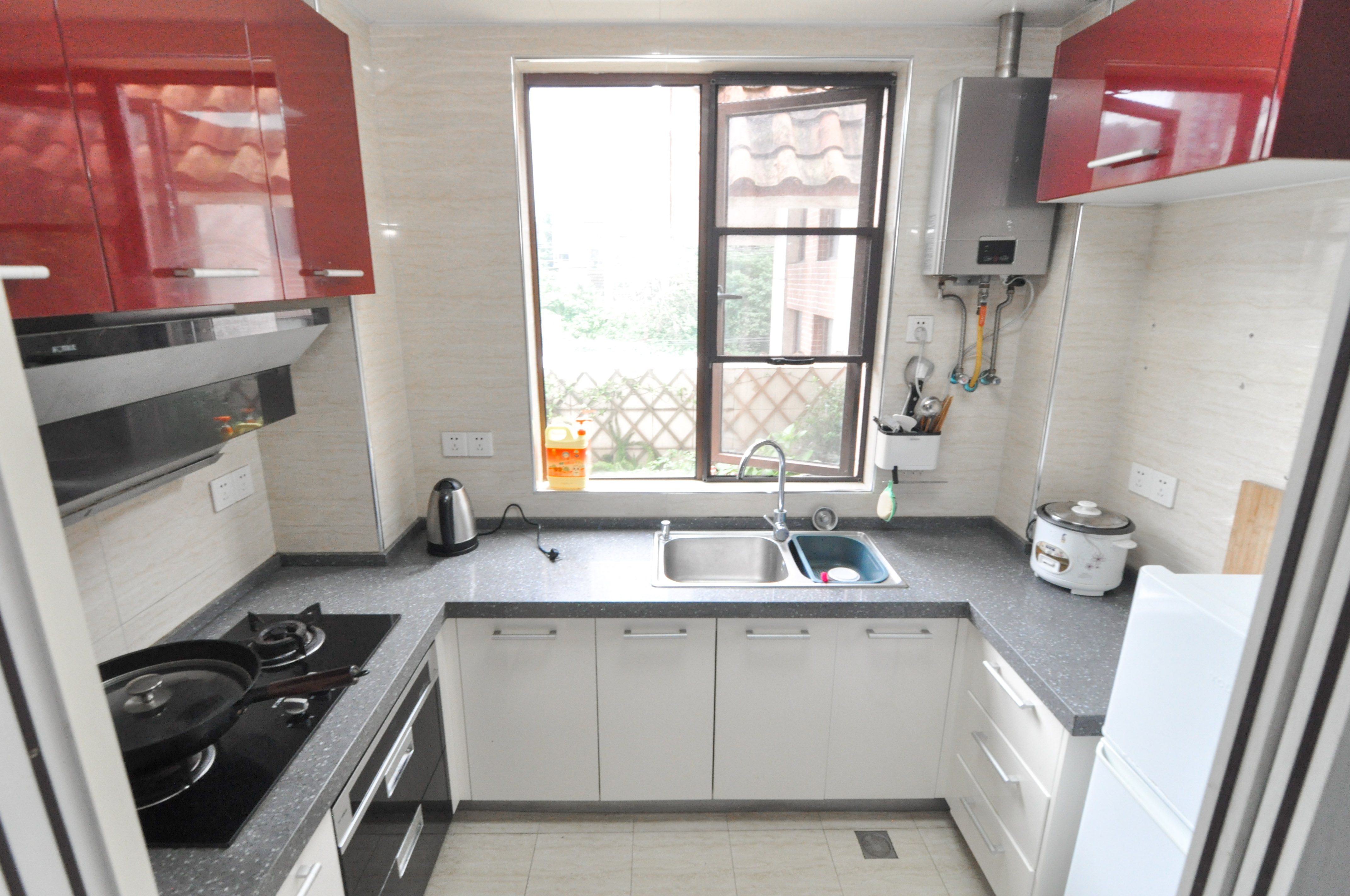 高信向日葵 3室2厅2卫 128.0万 高信向日葵 3室2厅2卫 128.0万厨房