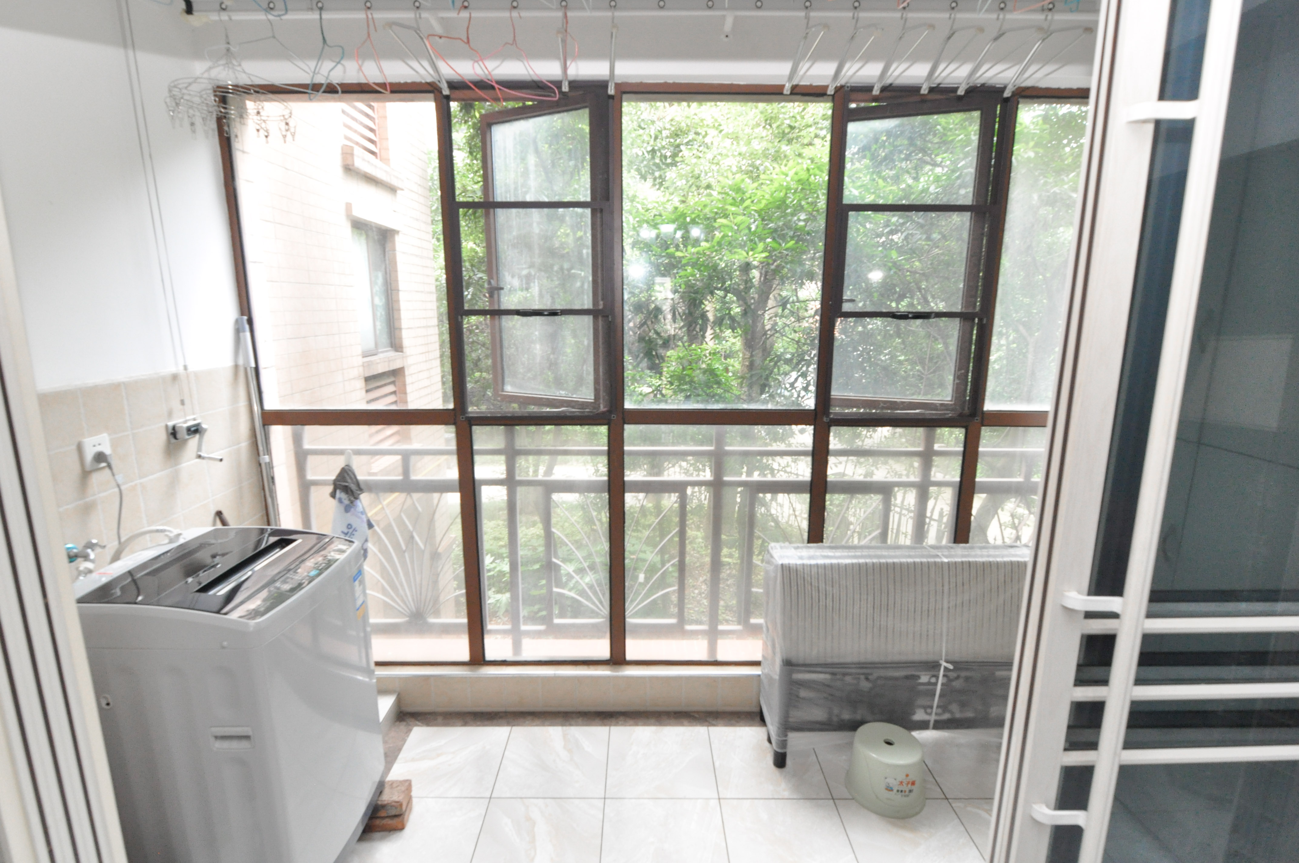 高信向日葵 3室2厅2卫 128.0万 高信向日葵 3室2厅2卫 128.0万卧室